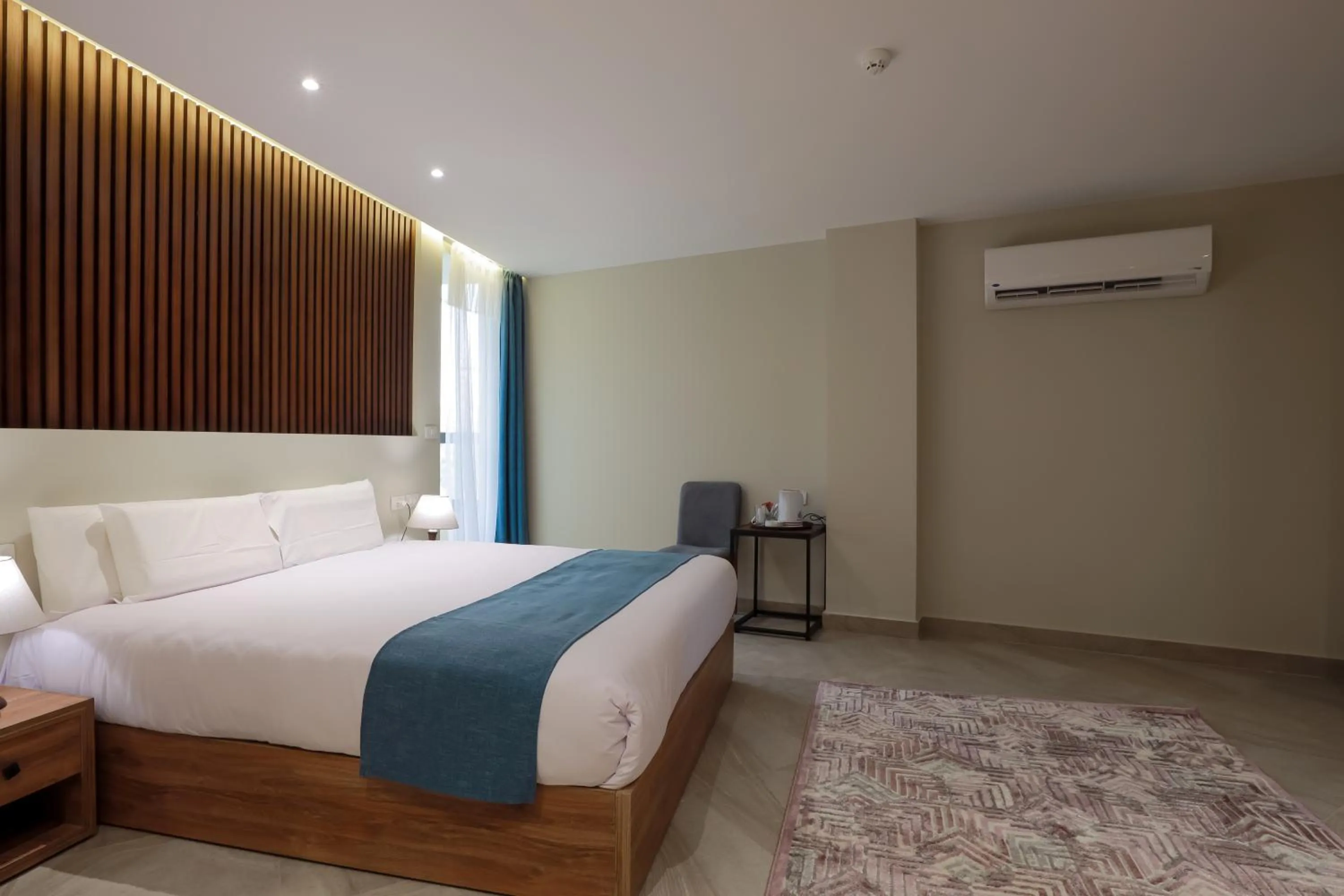 Bed in Pyramid Front Hotel