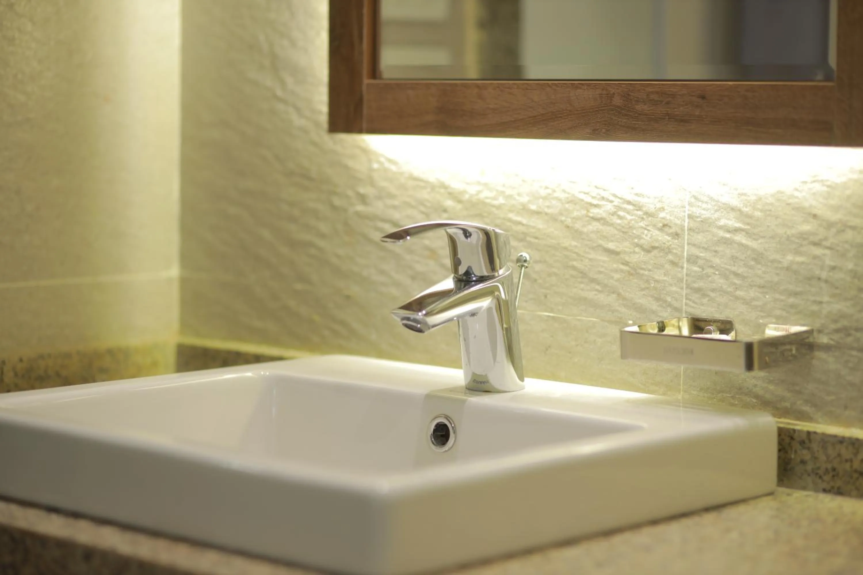 Bathroom in Pyramid Front Hotel