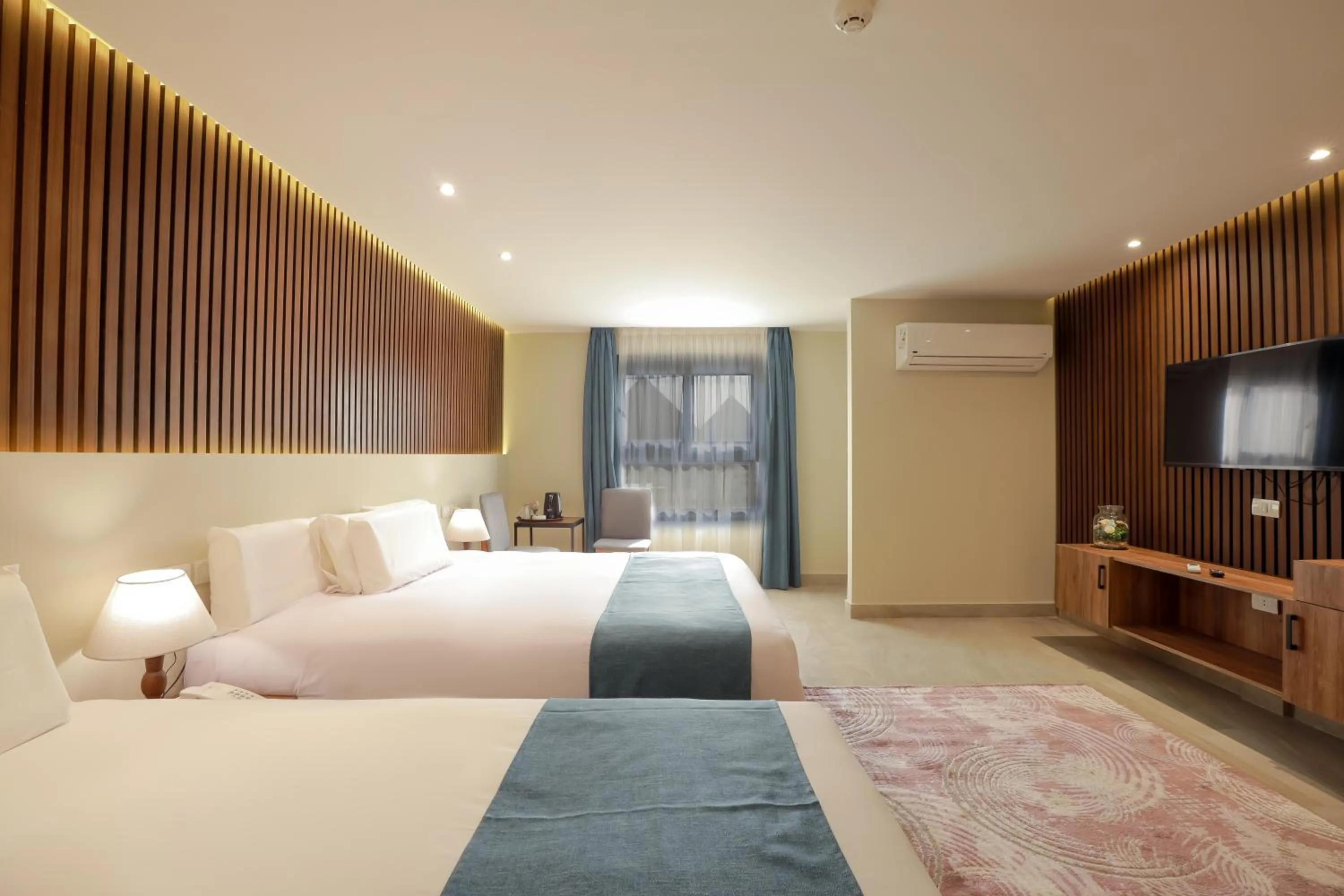 Bed in Pyramid Front Hotel