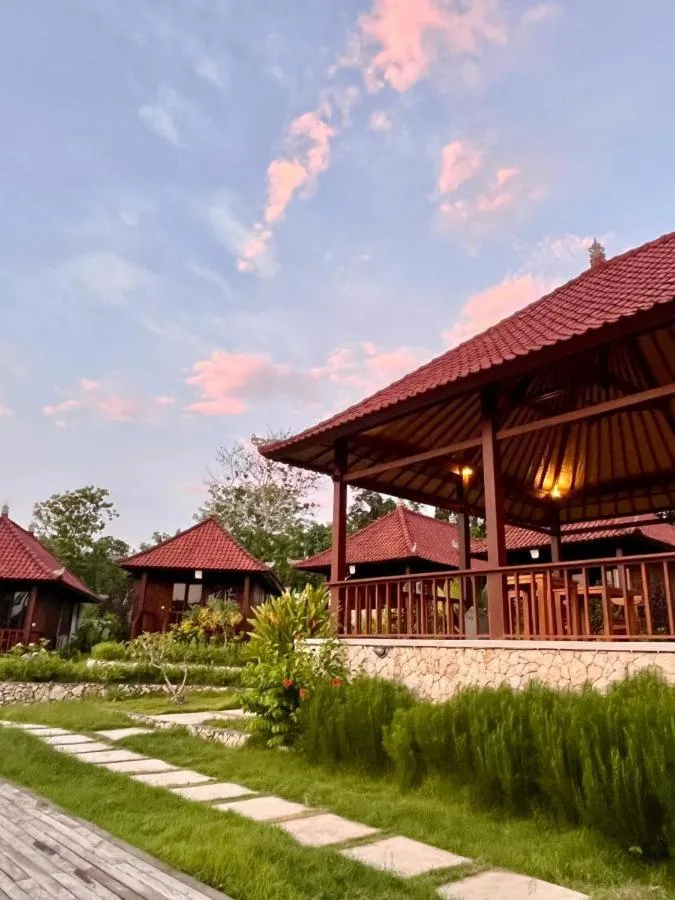 Sunset Hill Lembongan