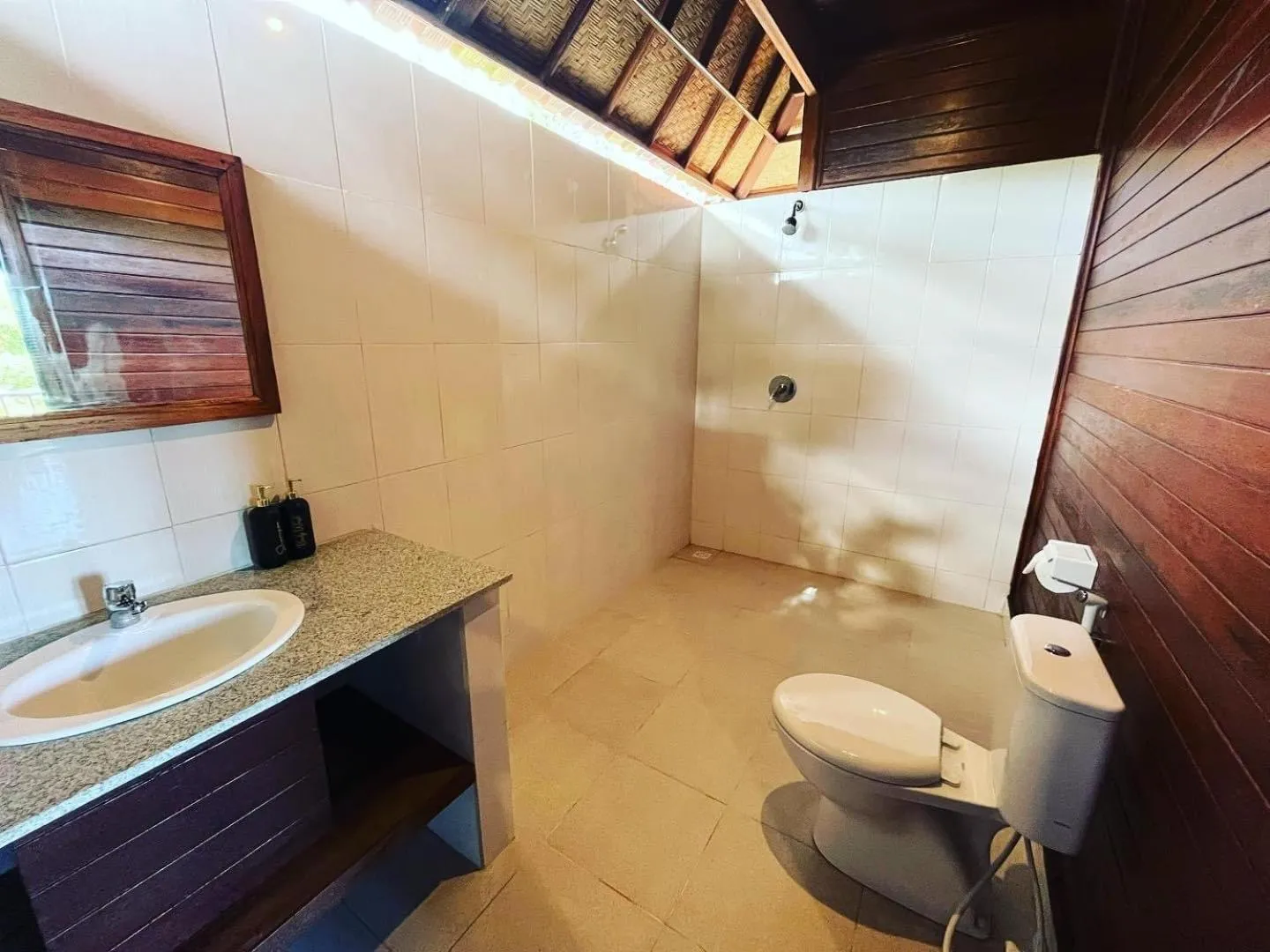 Sunset Hill Lembongan