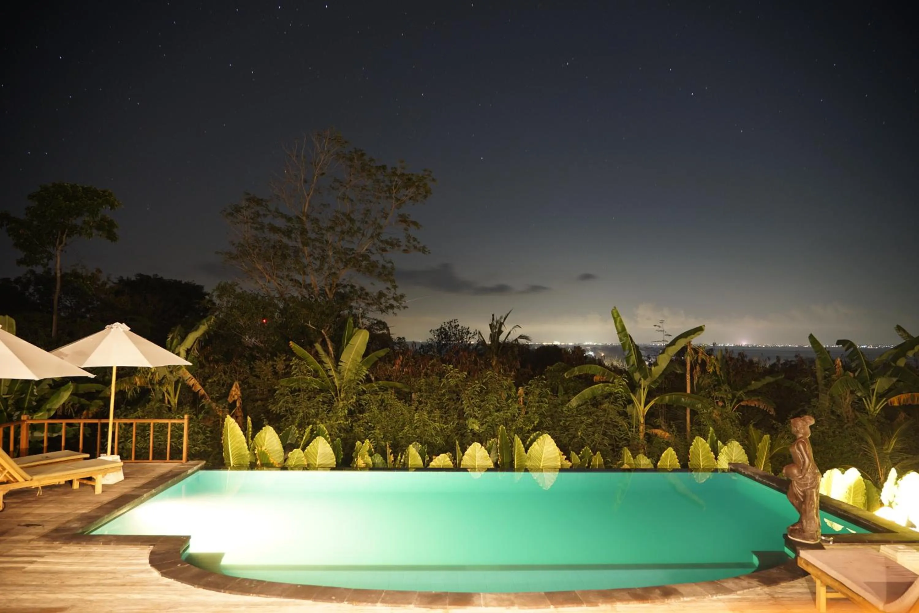 Sunset Hill Lembongan