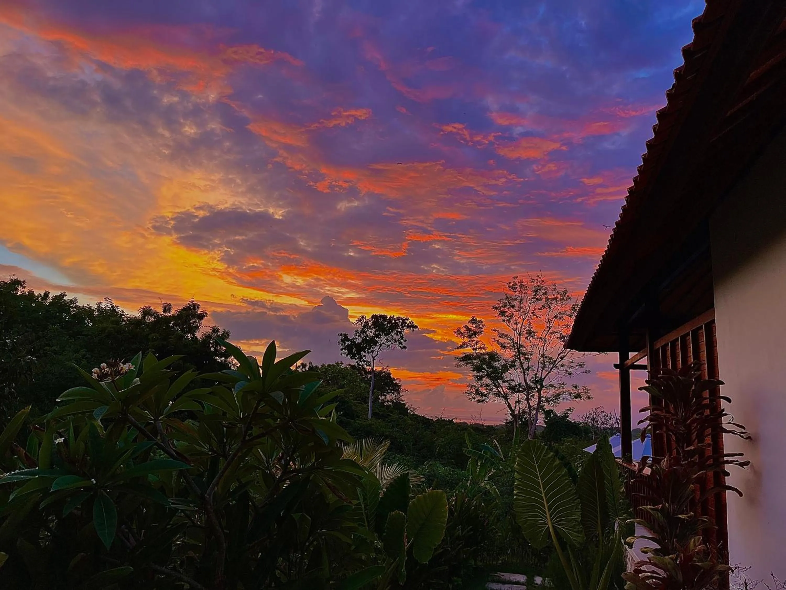 Sunset Hill Lembongan