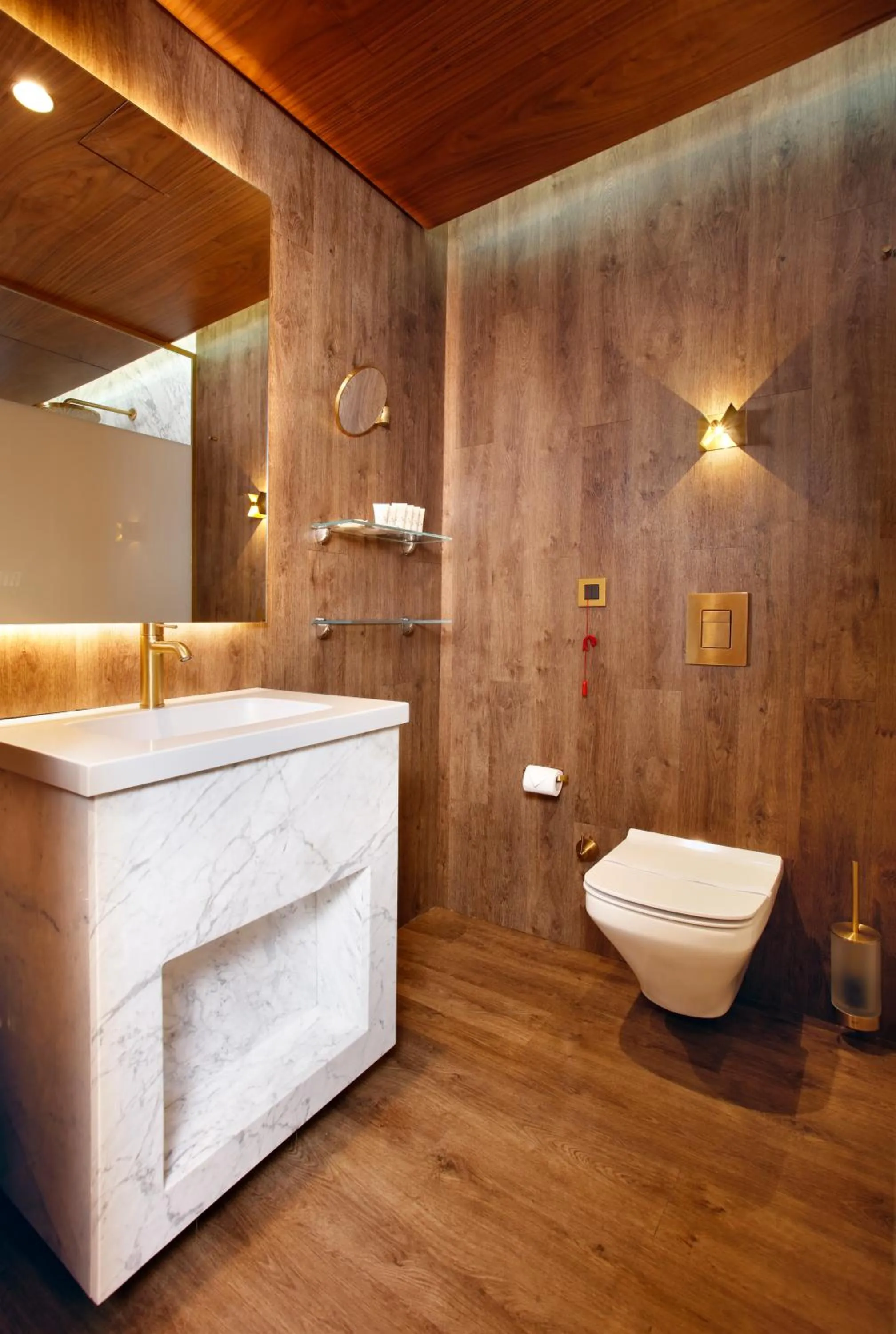 Toilet in Kate Hotel Special Class & SPA