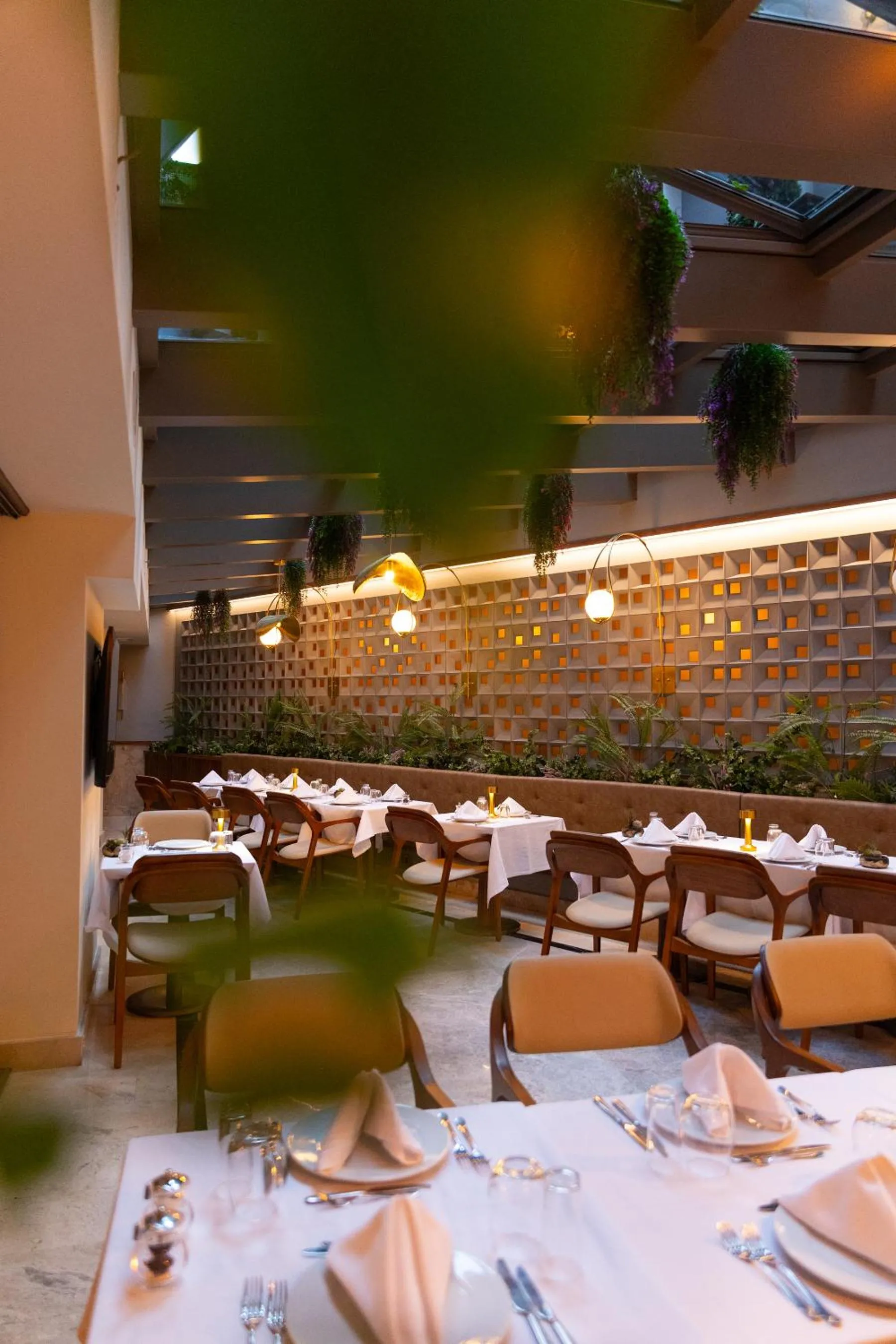 Restaurant/places to eat in Kate Hotel Special Class & SPA