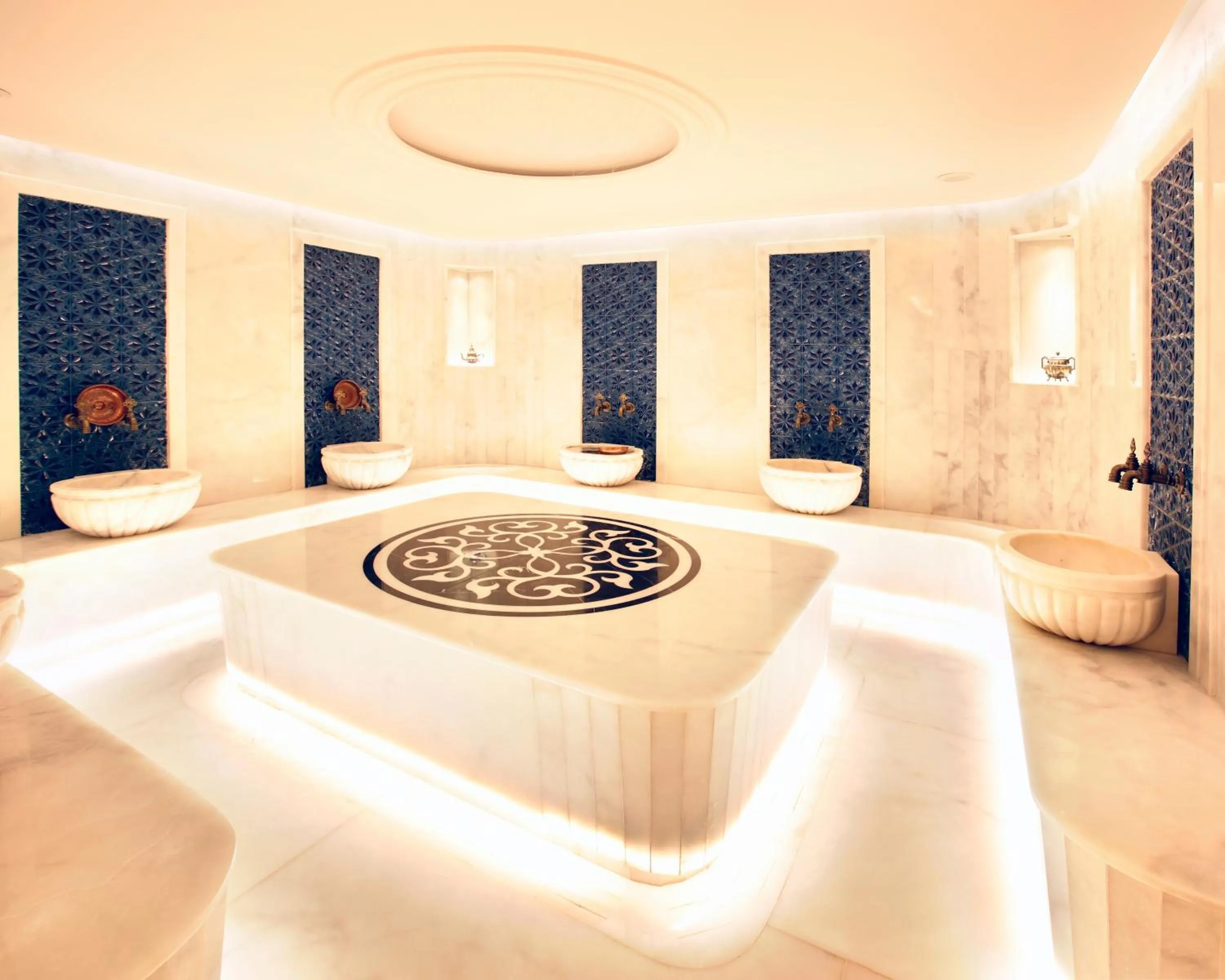 Public Bath in Kate Hotel Special Class & SPA