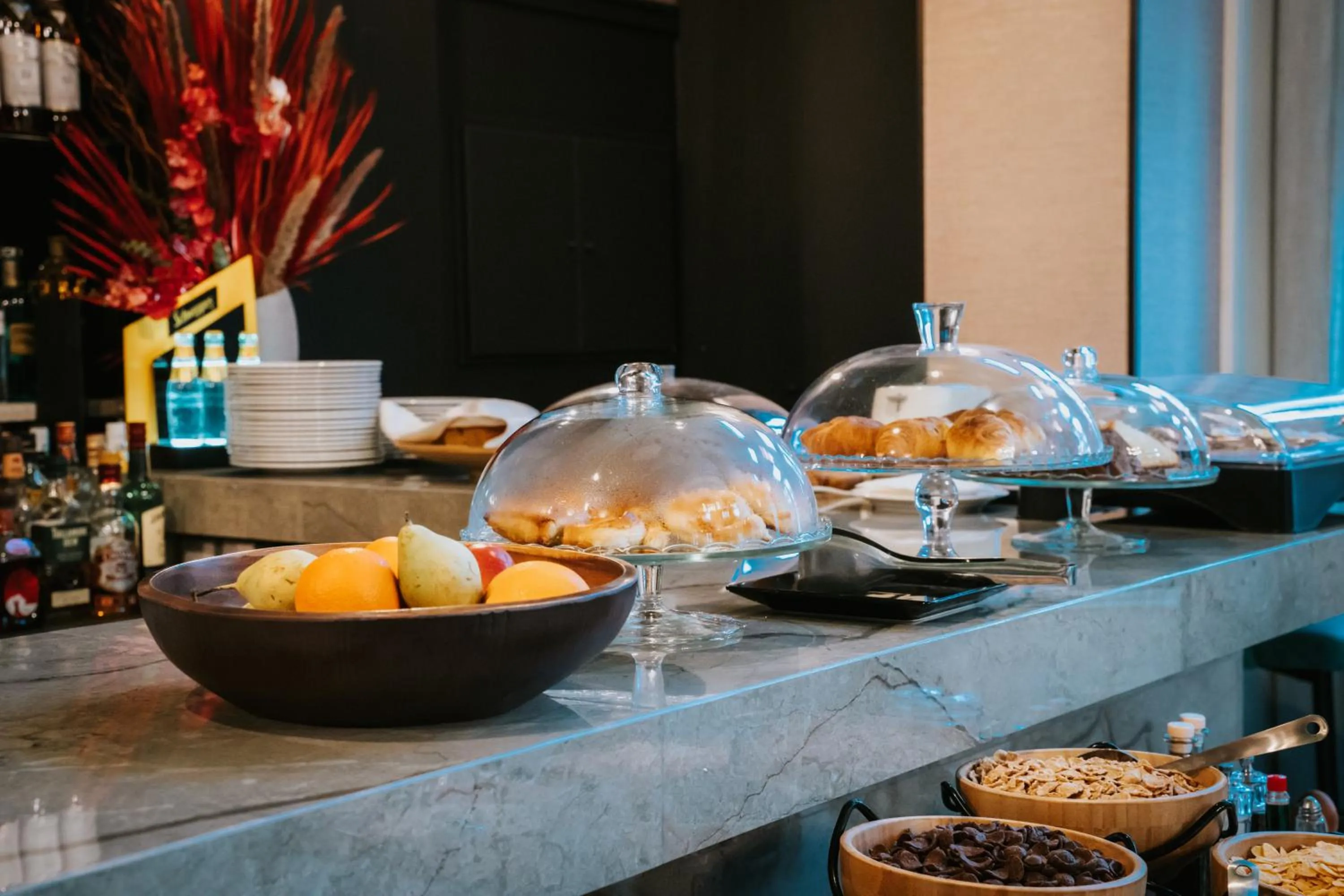 Food and drinks in Arni Hotel Domotel