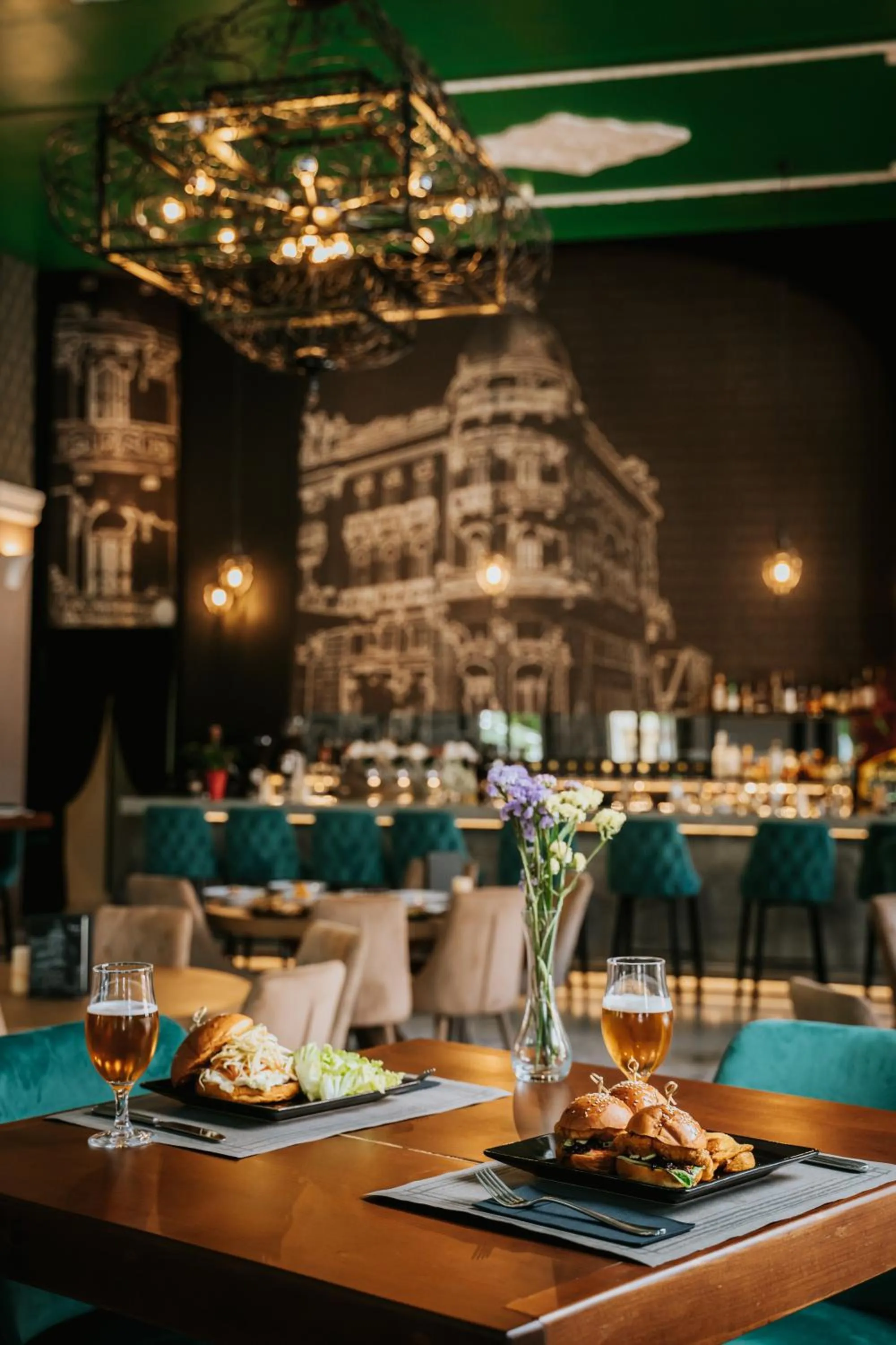 Restaurant/places to eat in Arni Hotel Domotel