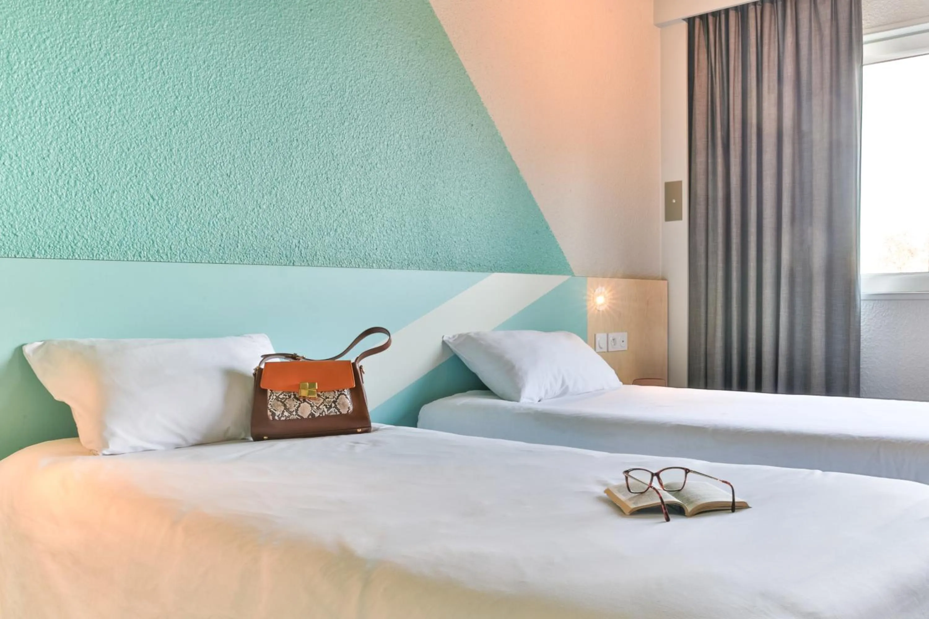 Bed in ibis budget Tours Sud