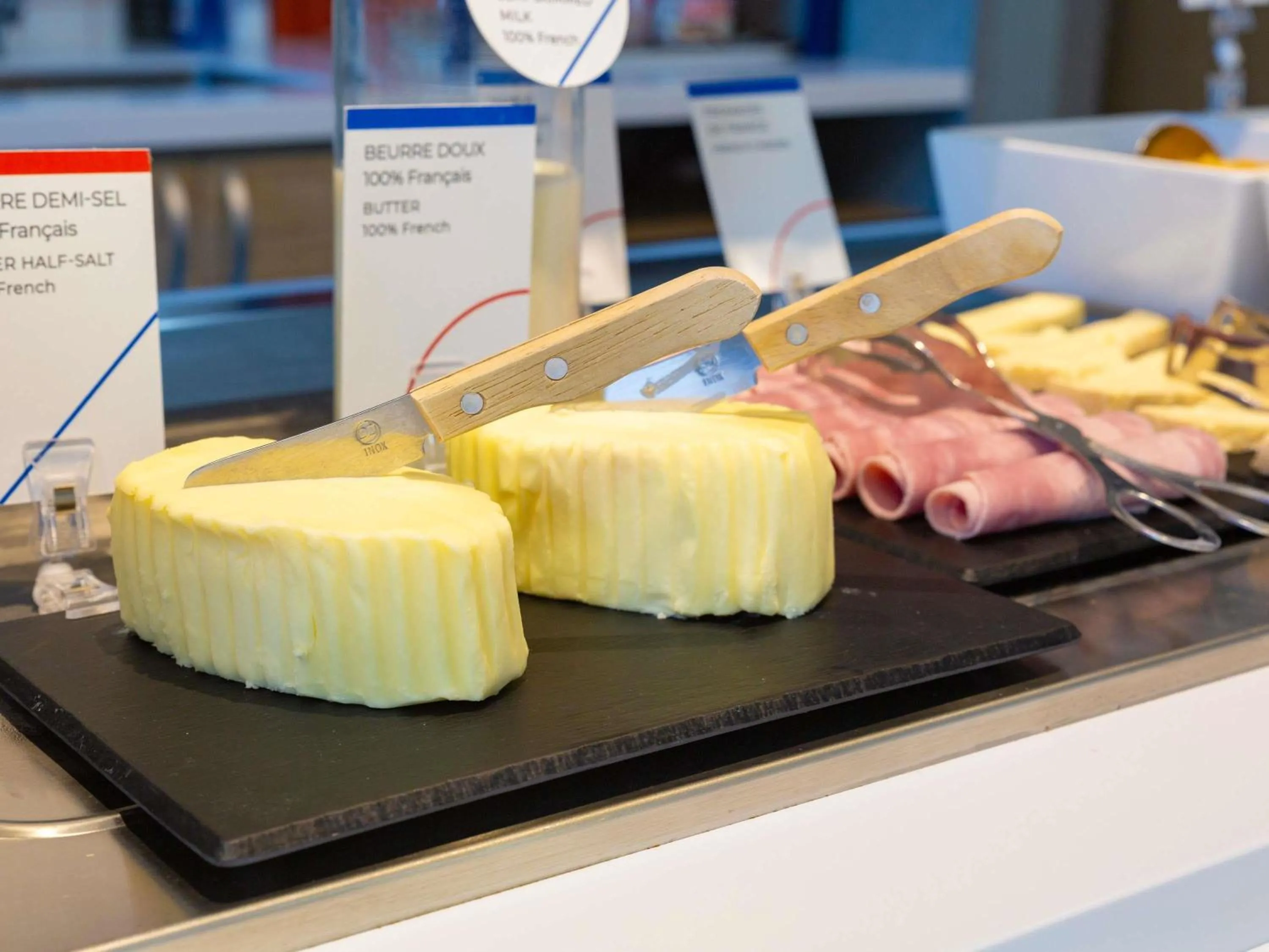 Breakfast in ibis budget Tours Sud