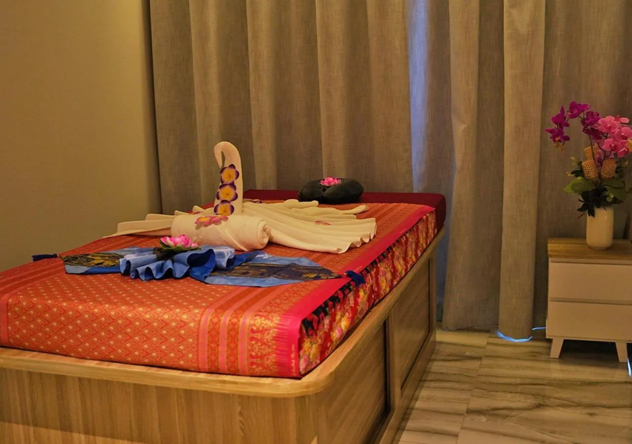 Spa and wellness centre/facilities, Bed in Farhan Tower