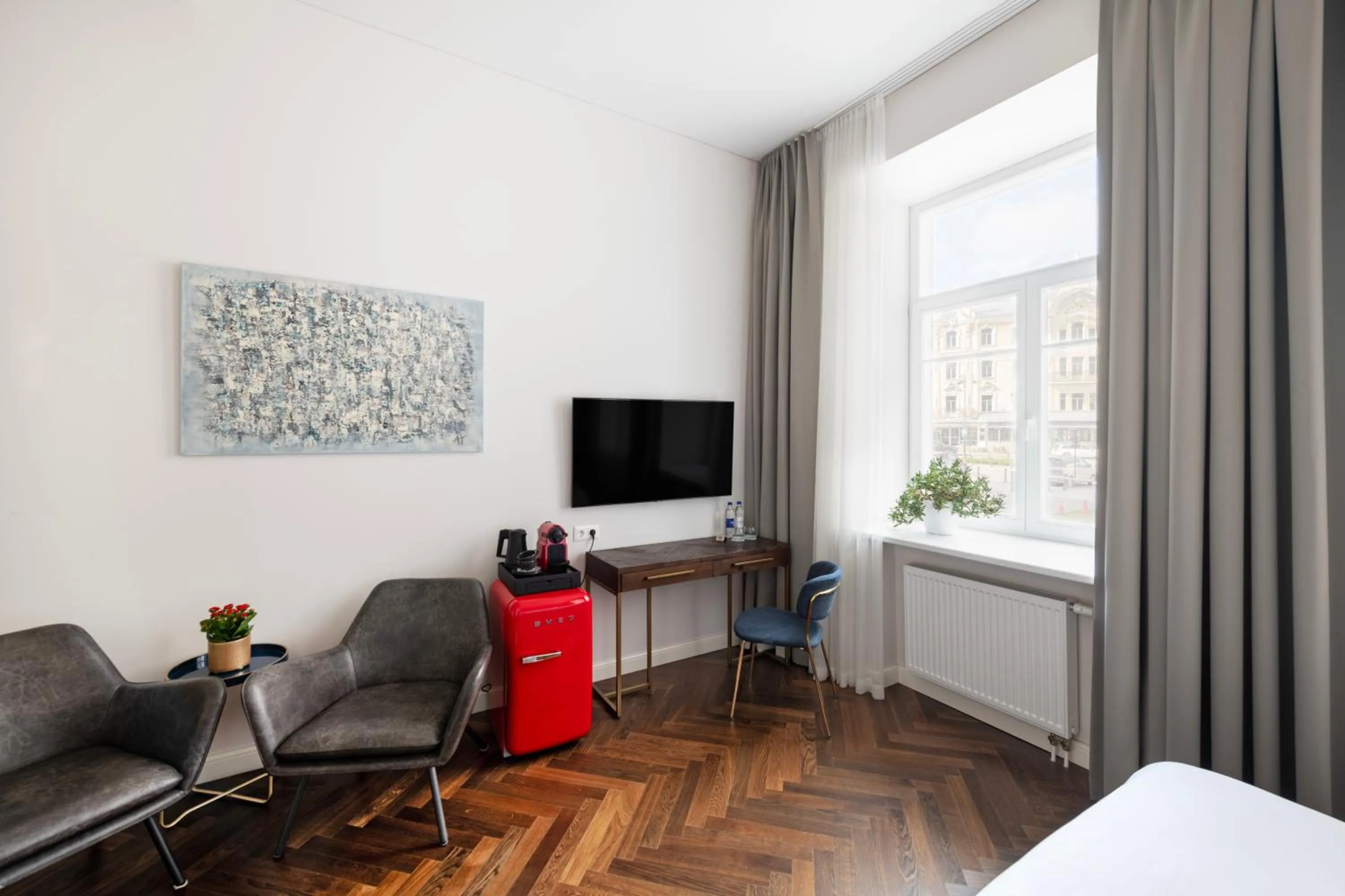 Coffee/tea facilities in GRAND CROWN