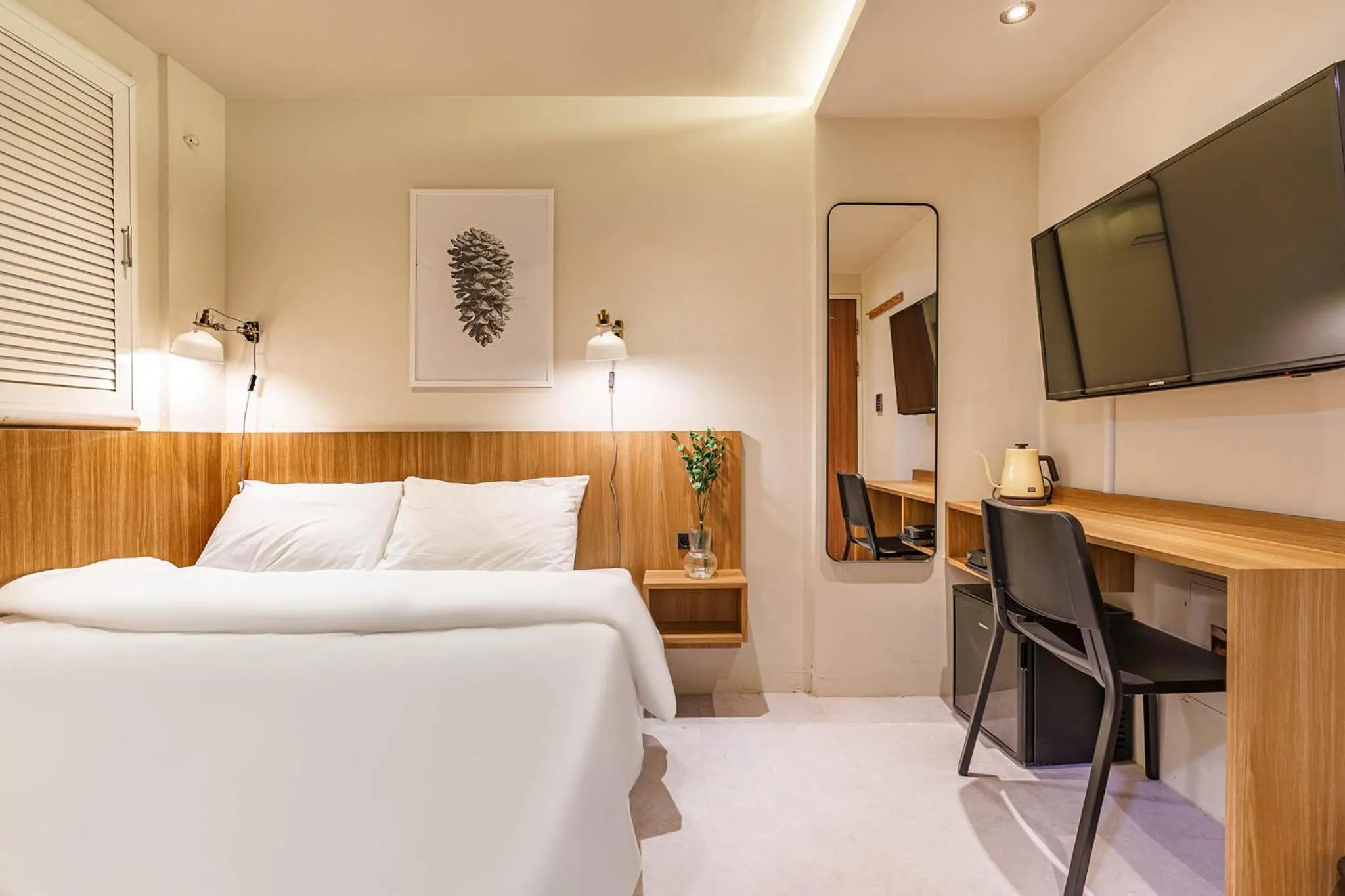 Bed in Hotel Less Seoul