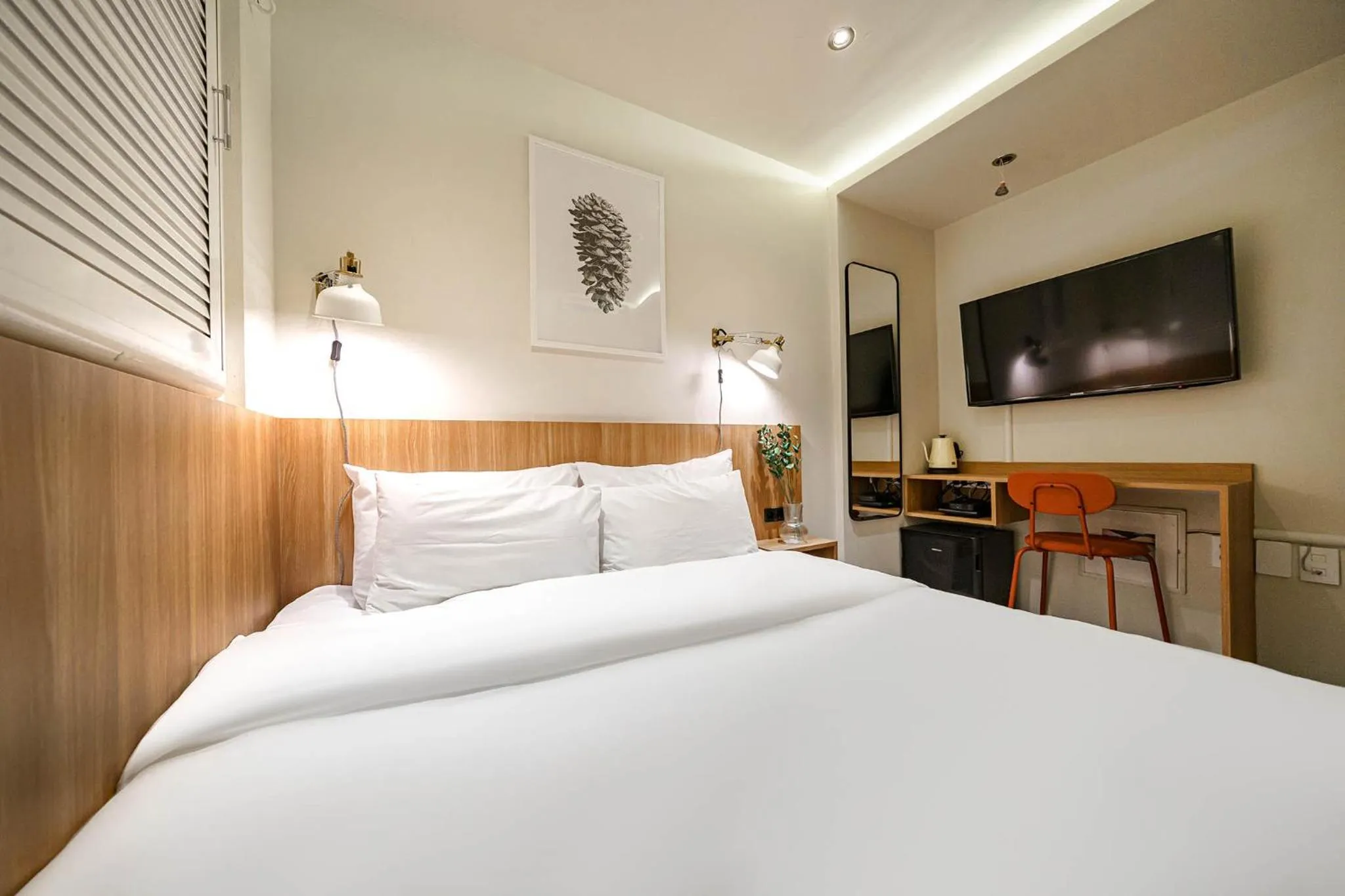 Bed in Hotel Less Seoul