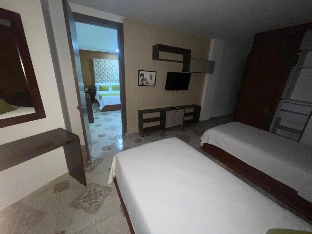 Bed in Hotel Prado 72 INN