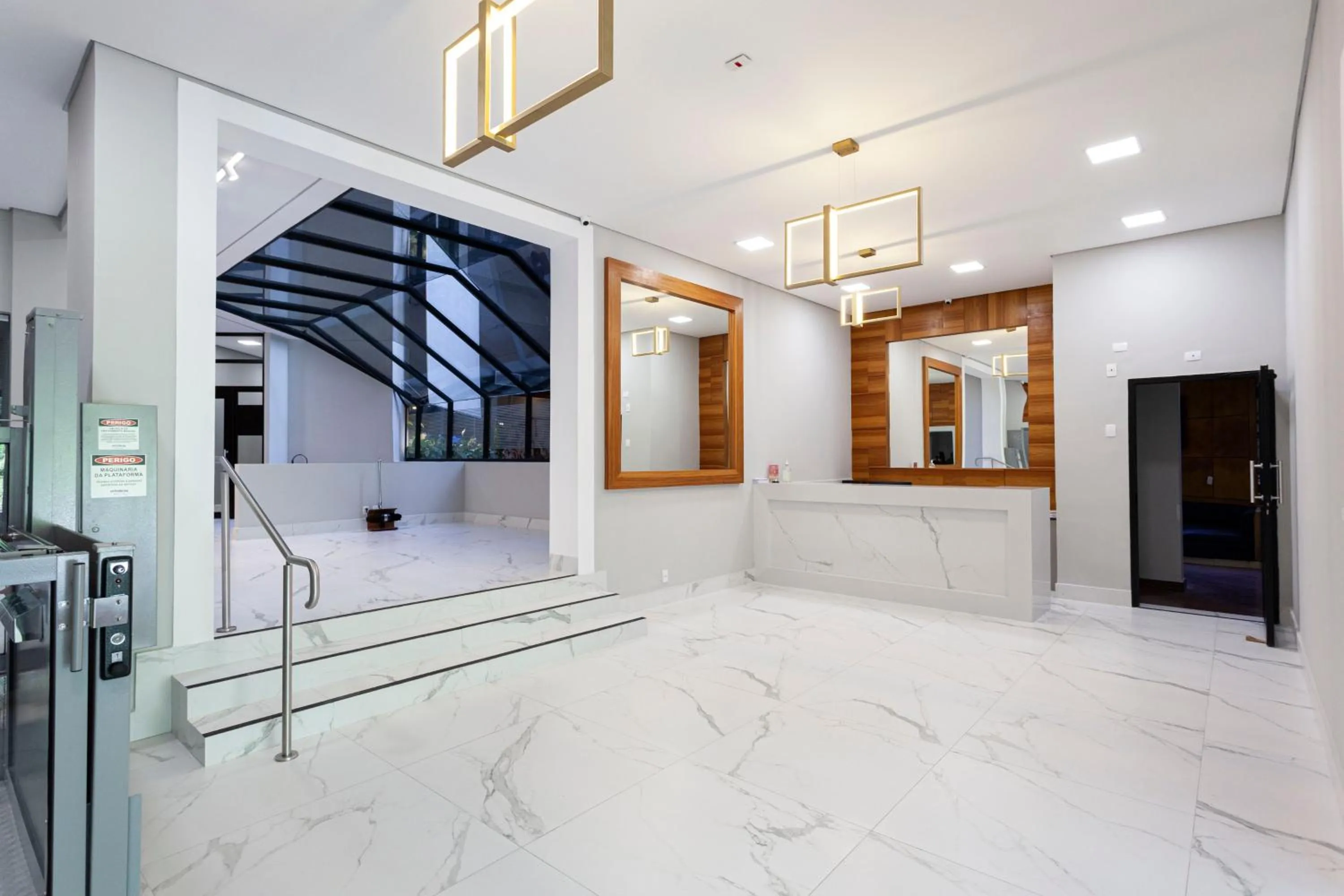 Lobby or reception in Consolação by Charlie