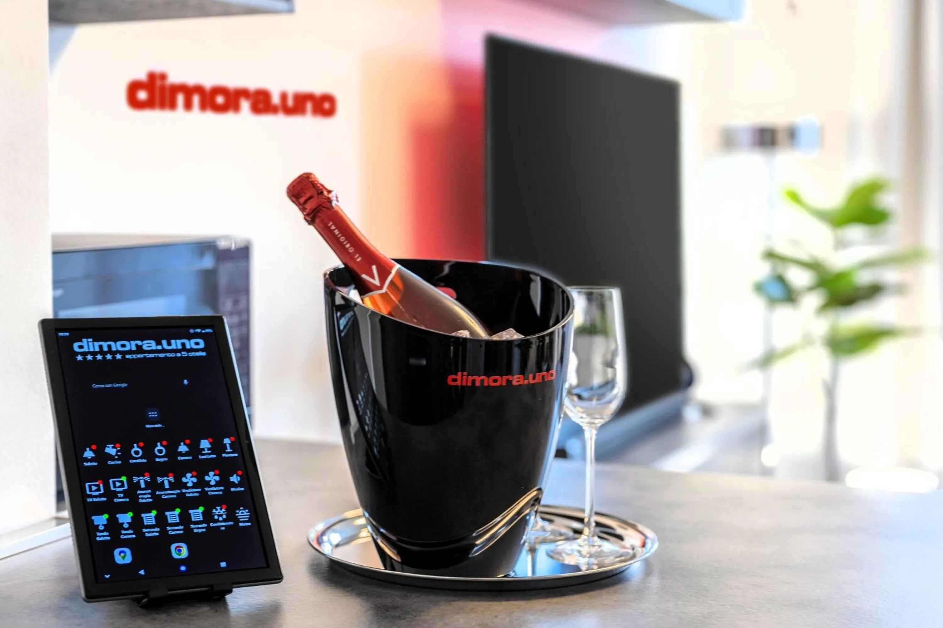 TV and multimedia in dimorauno - appartamento domotico a 5 stelle