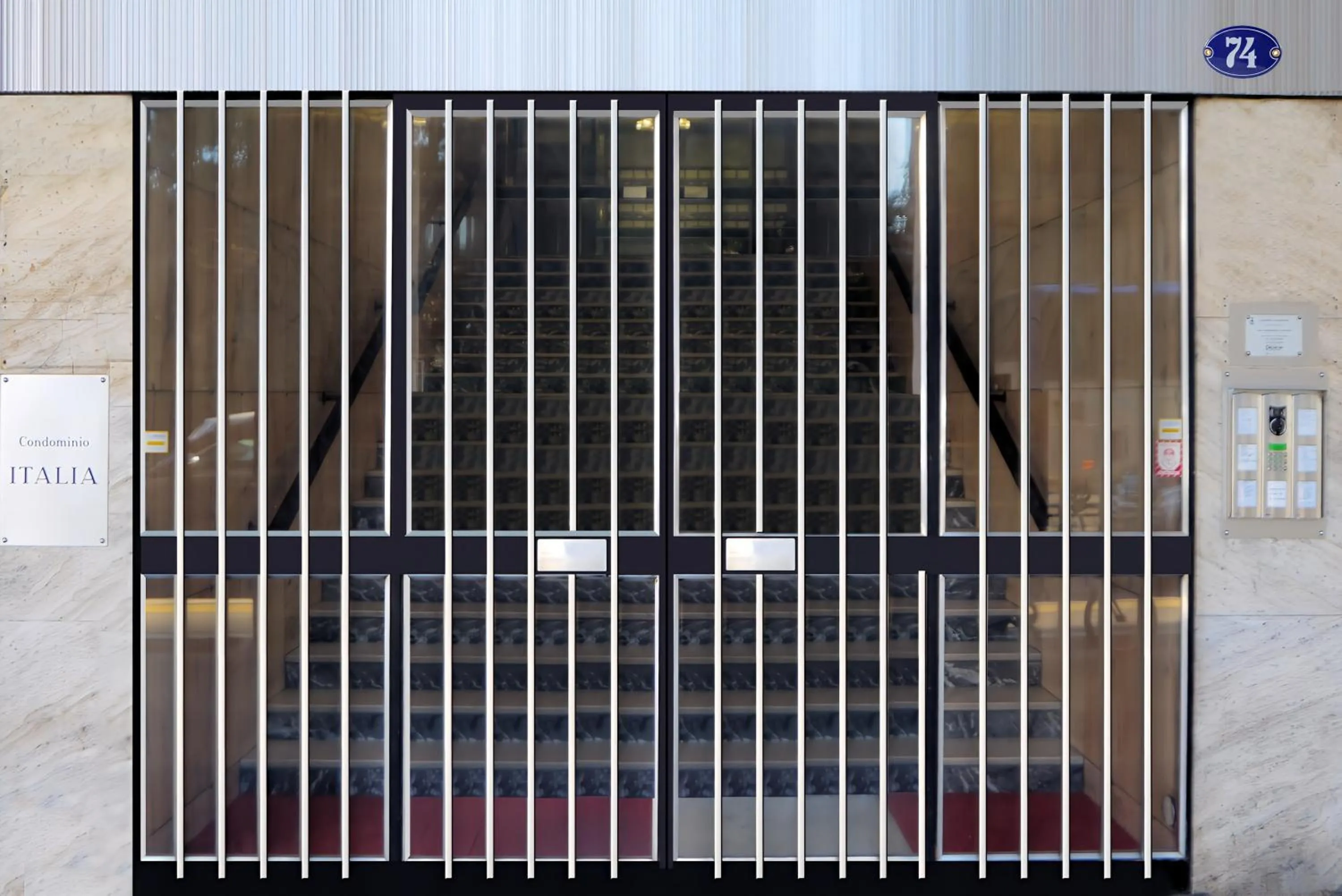 Facade/entrance in dimorauno - appartamento domotico a 5 stelle