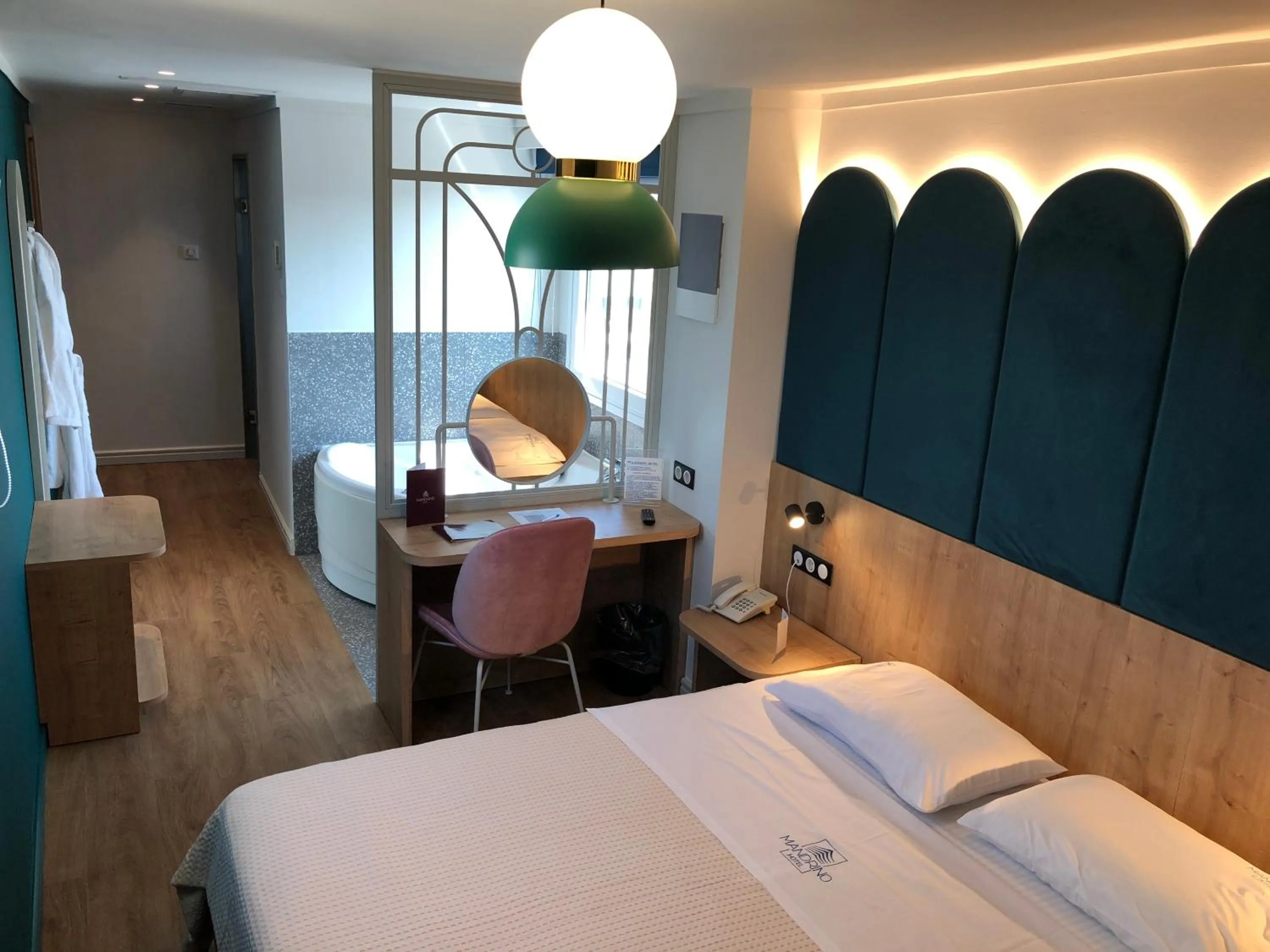 Photo of the whole room, Bed in Mandrino Hotel