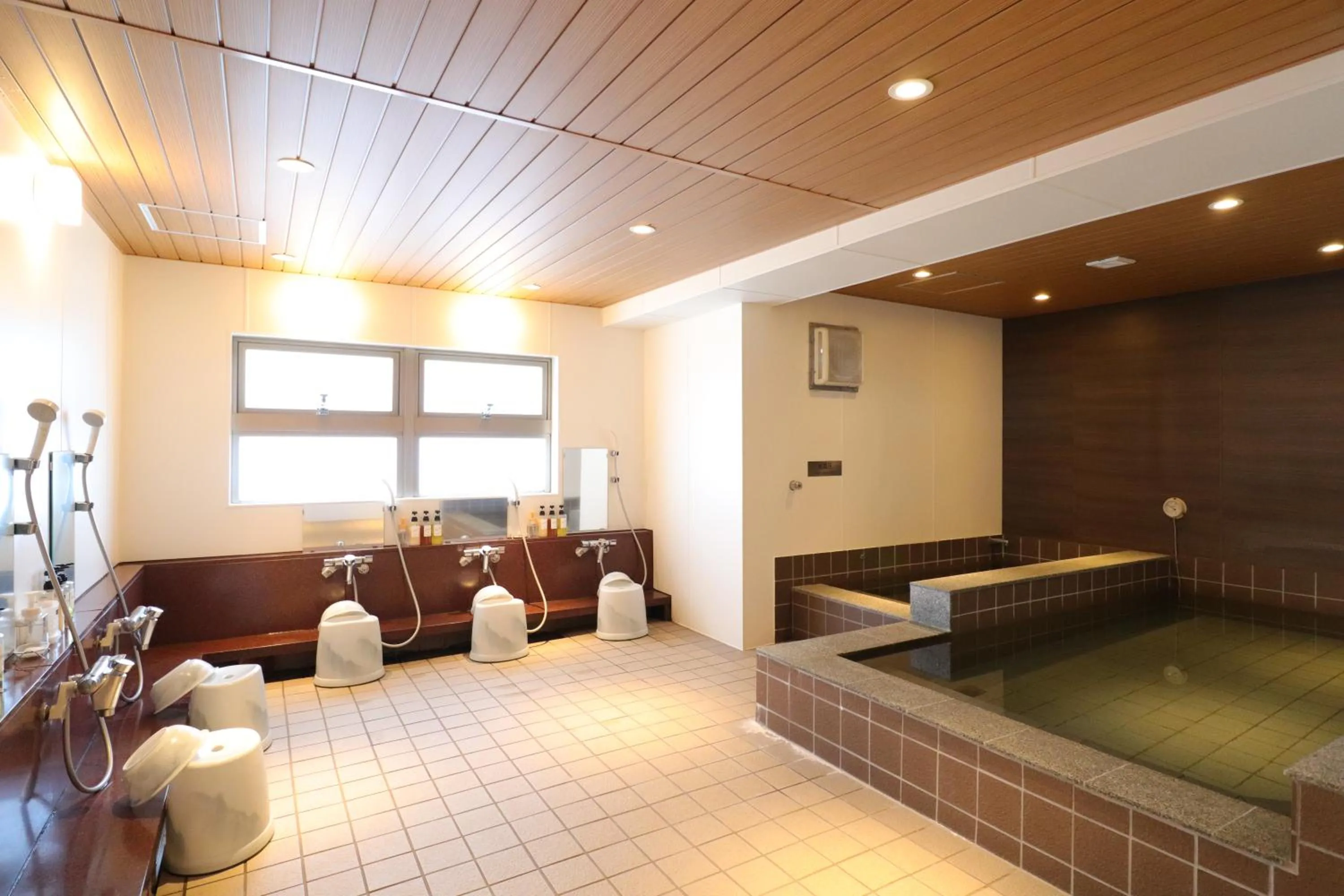 Public Bath in Silk Hotel Annex