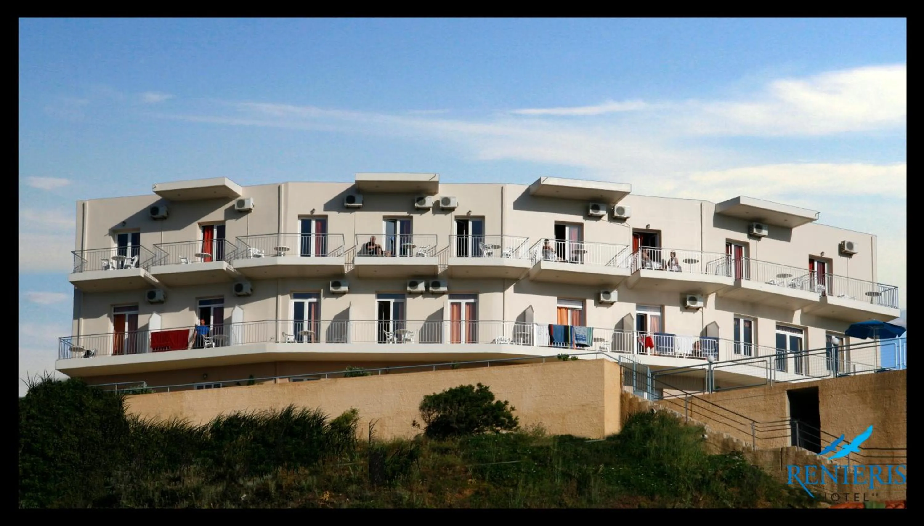 Facade/entrance in Renieris Hotel
