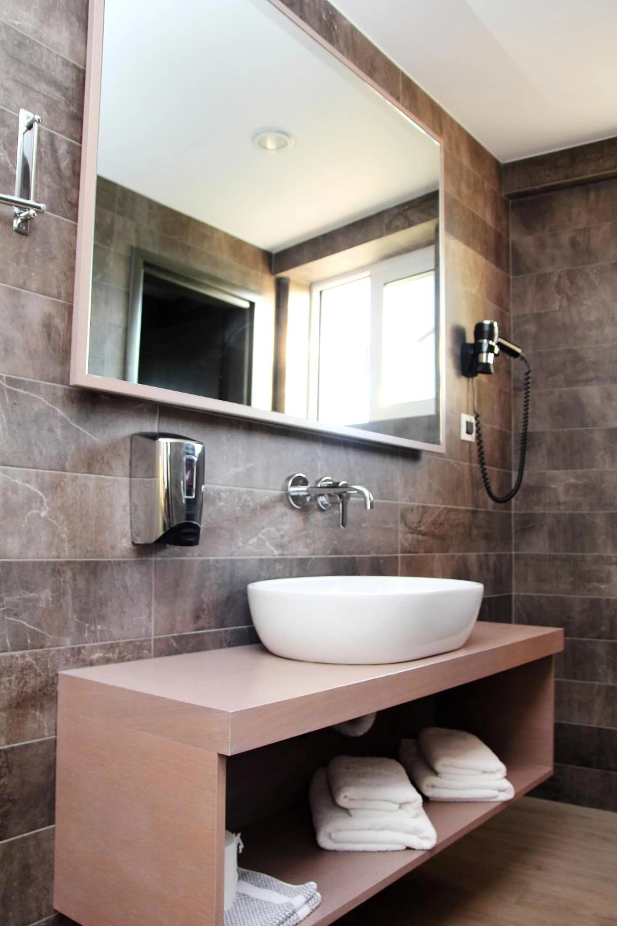 Shower in Renieris Hotel