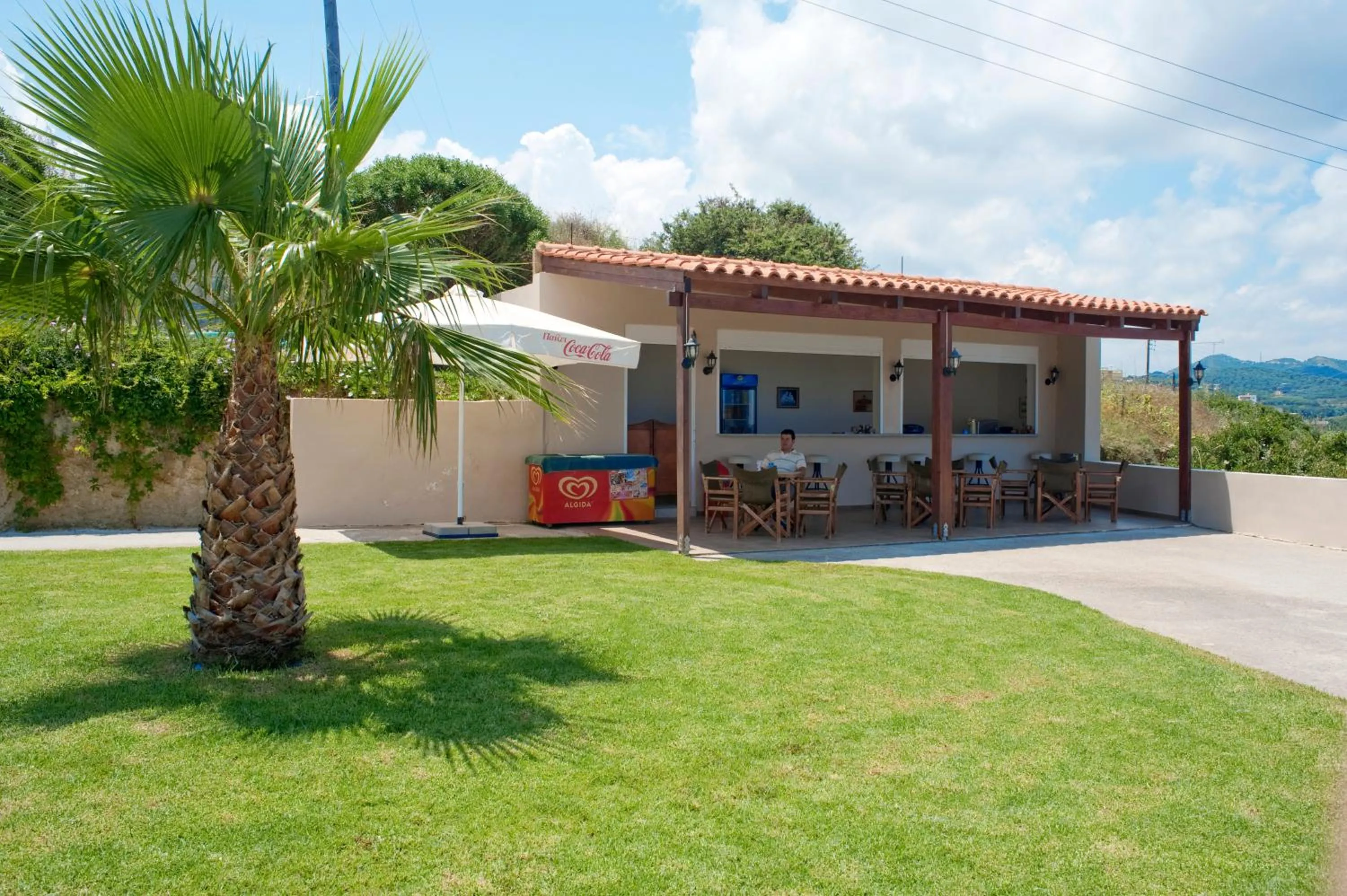 Garden in Renieris Hotel