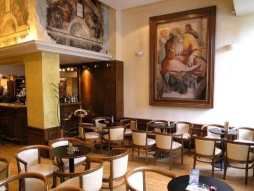 Lounge or bar in Athens City Hotel