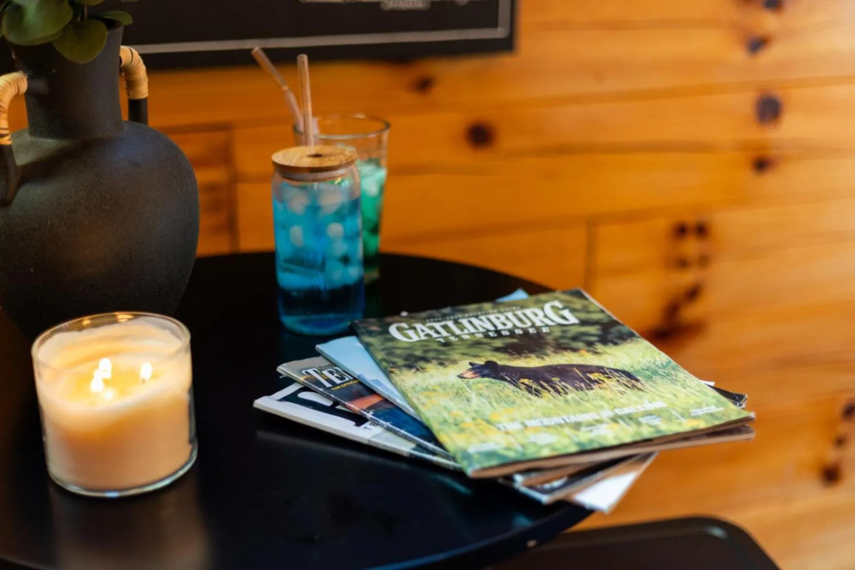 Food and drinks in Family Oasis By Ghosal Luxury Lodging