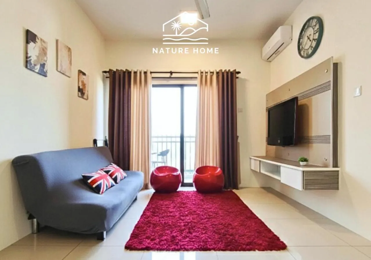 TV and multimedia in Nature Home - Swiss Garden Resort Residences - Weekend Free Breakfast