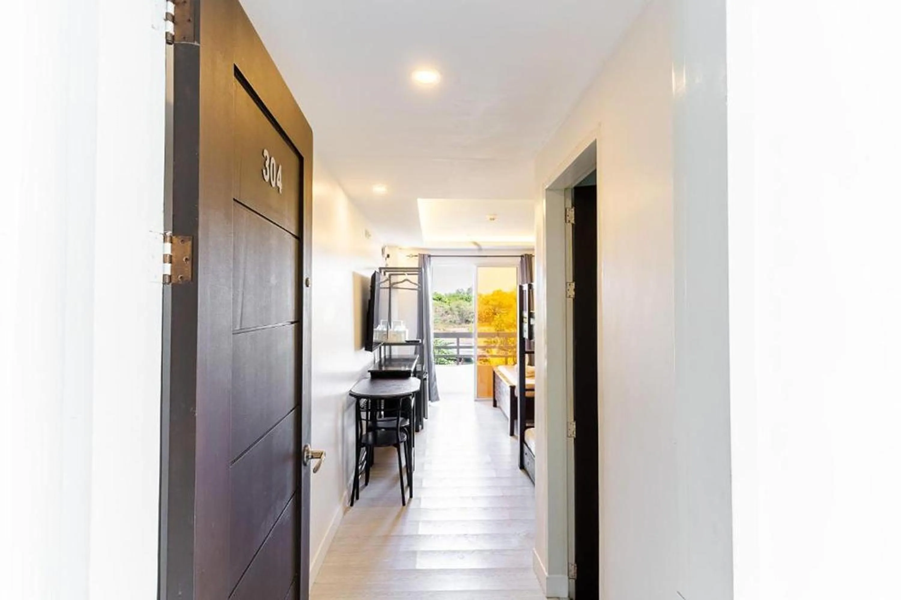 Bedroom in Spotlight Hotel near Hundred Islands Wharf