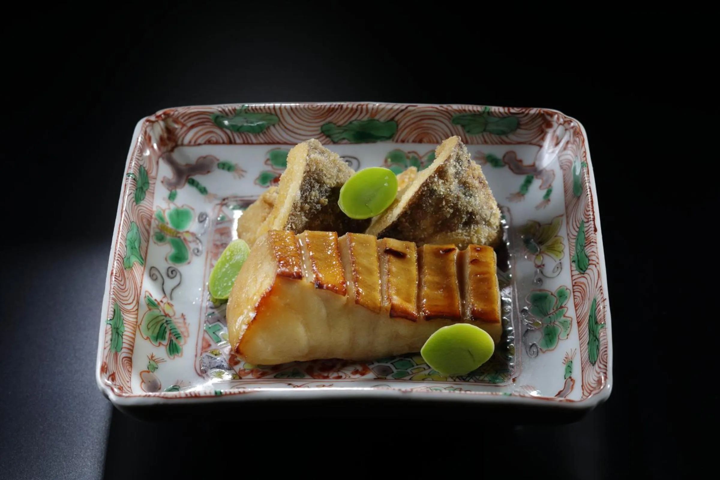 Food and drinks in Hachikan