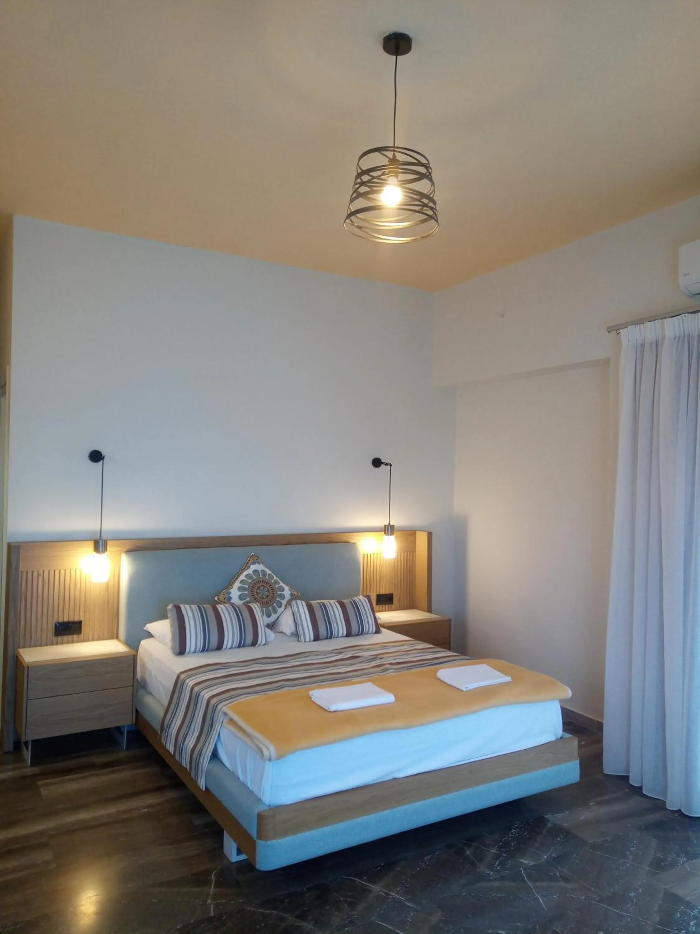 Bed in Horizon Beach Hotel