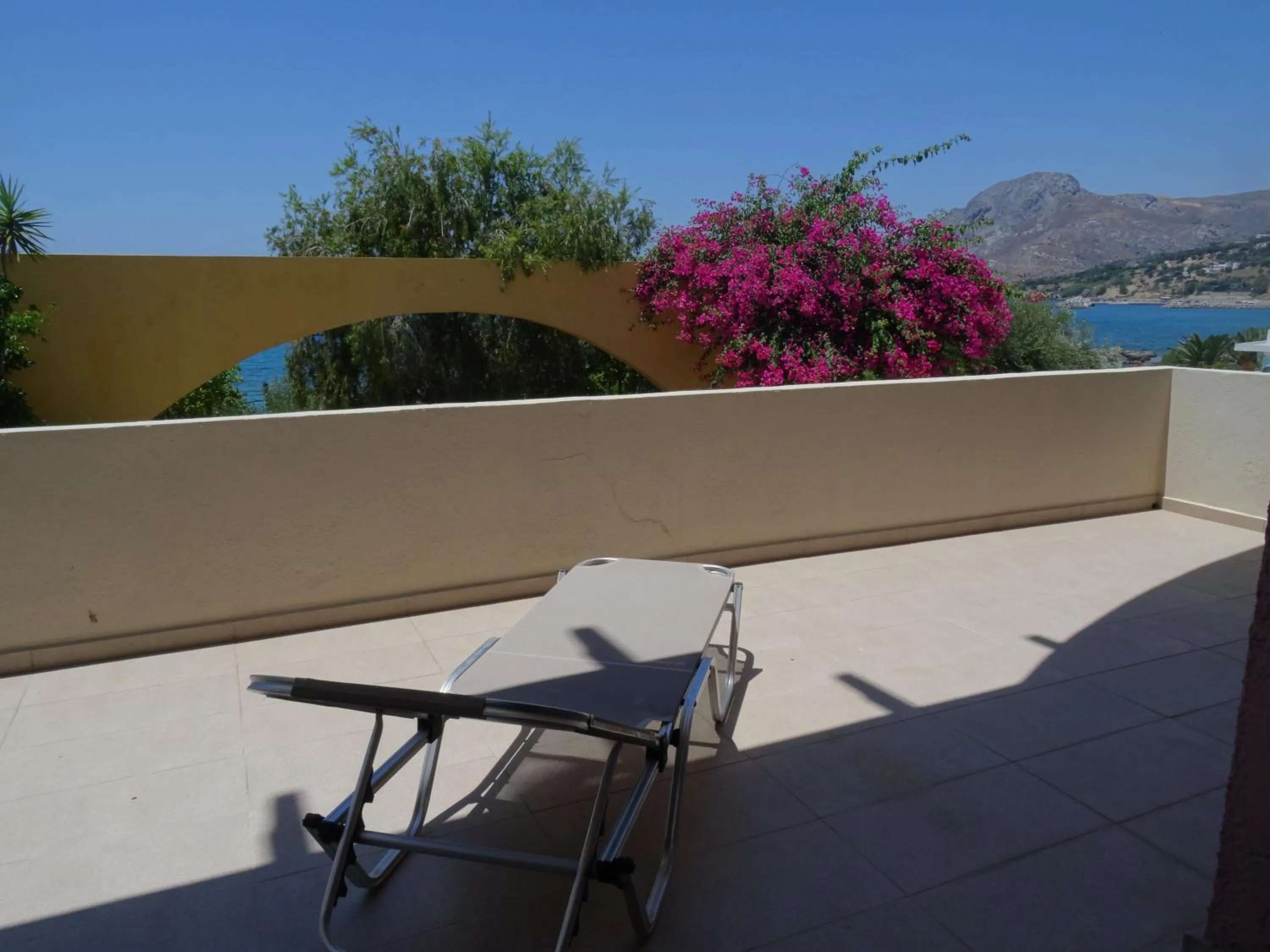 Balcony/Terrace in Horizon Beach Hotel