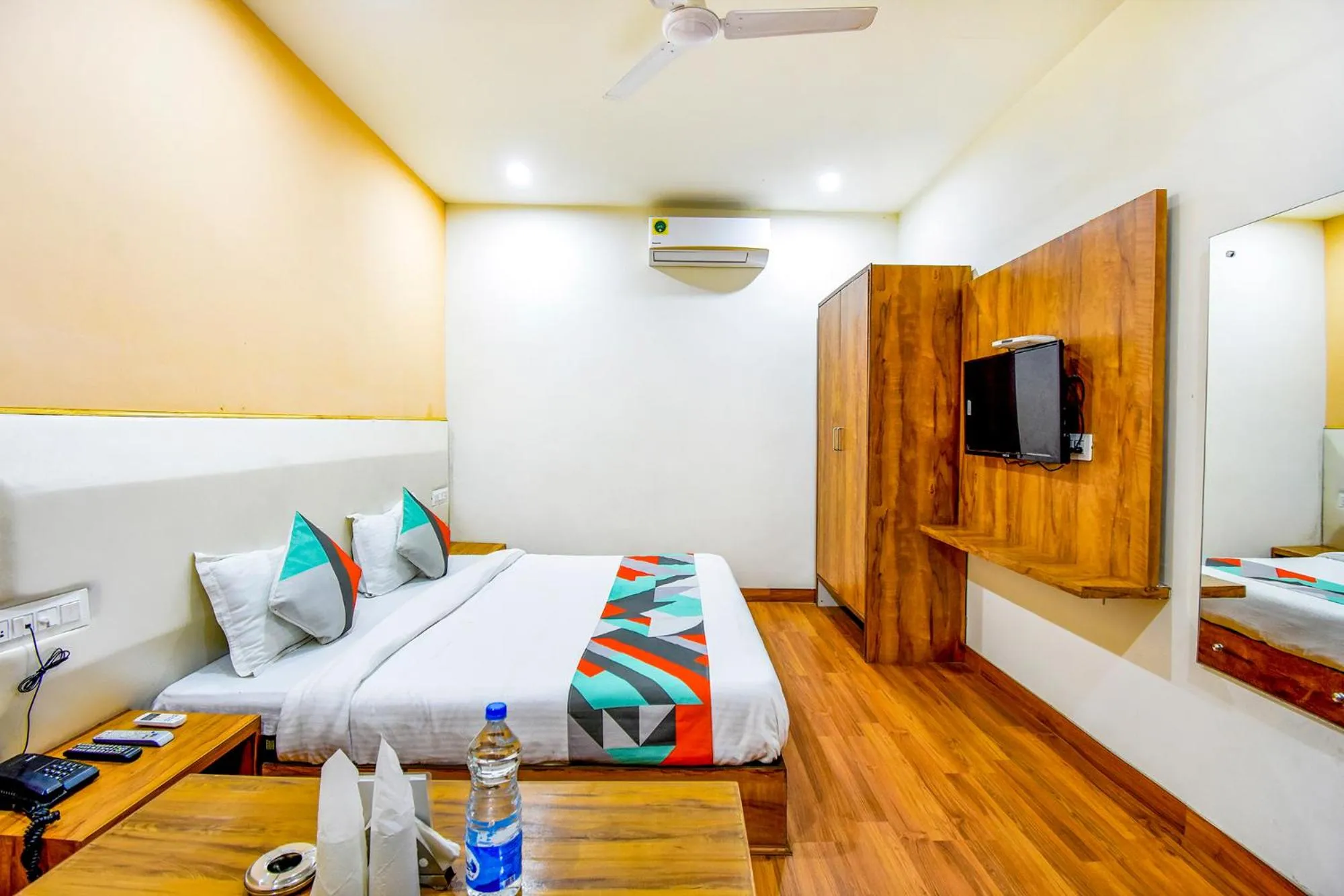 Bed in FabExpress Black Diamond