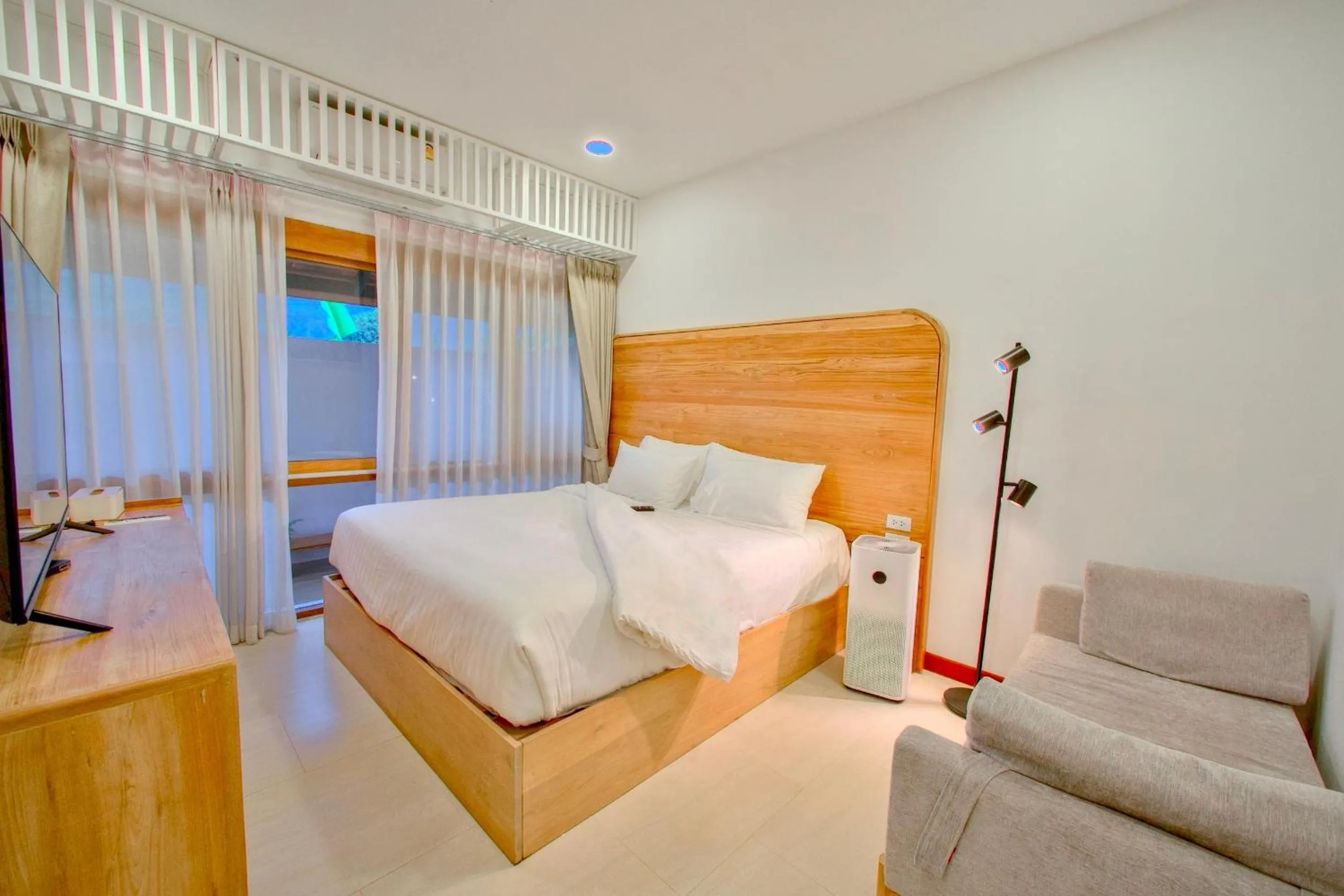 Bed in 108 Villa @ PongYang