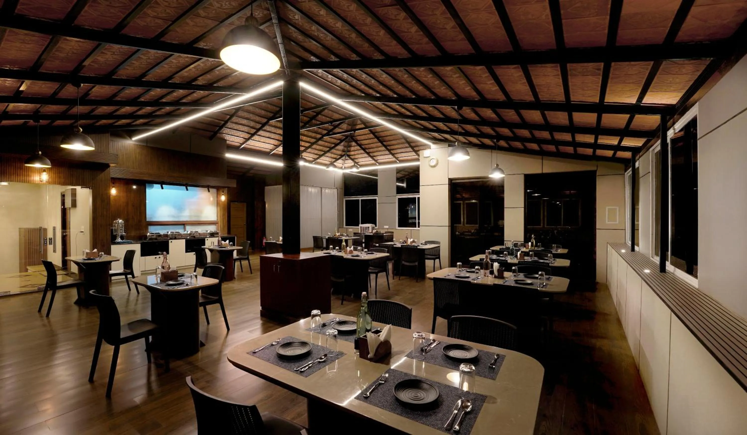 Restaurant/places to eat in Hotel Gwen By Rivido, Near IIM Bangalore Bannerghatta Road