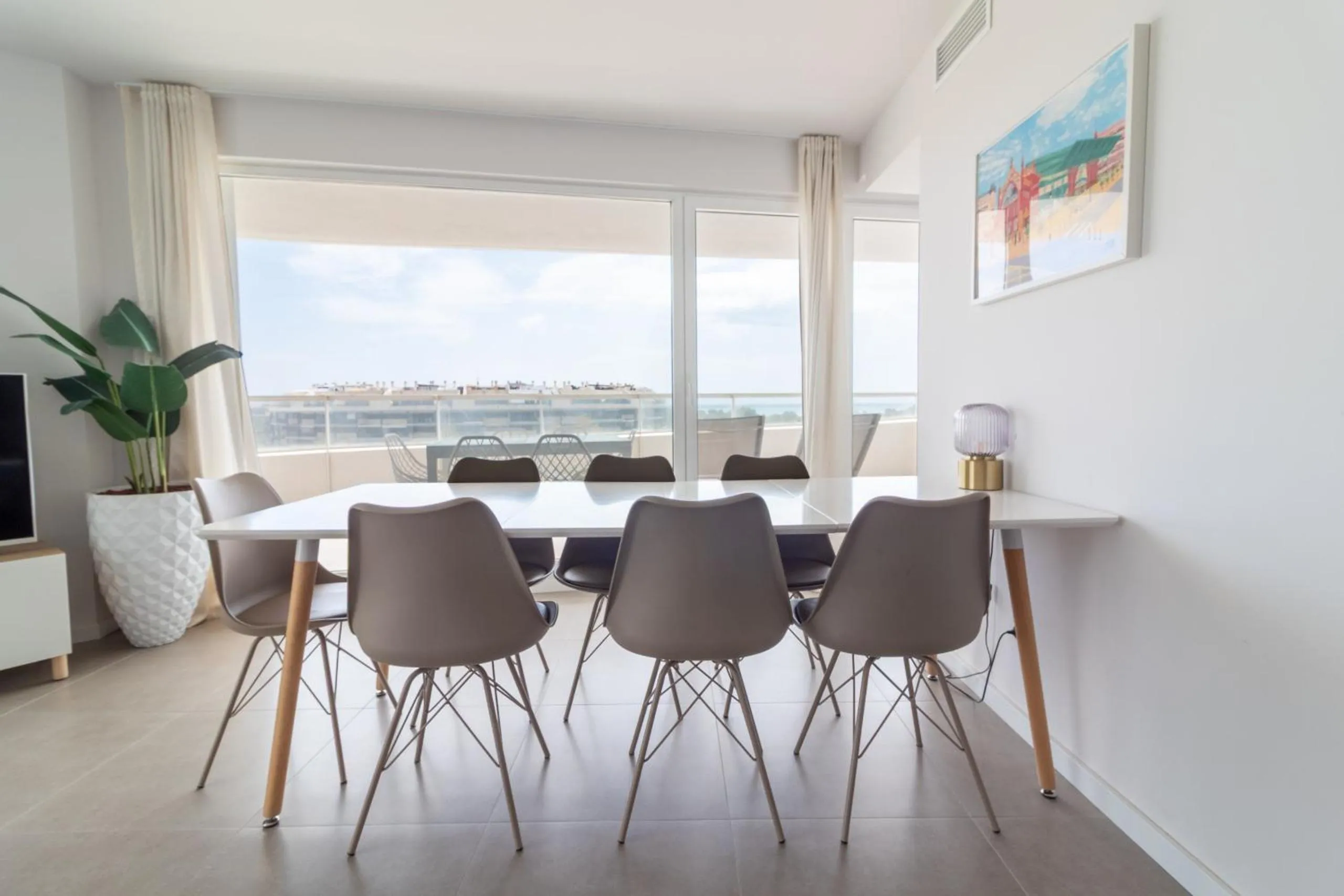 Global Vacacional, Moderno apartamento con gran terraza y vistas al mar