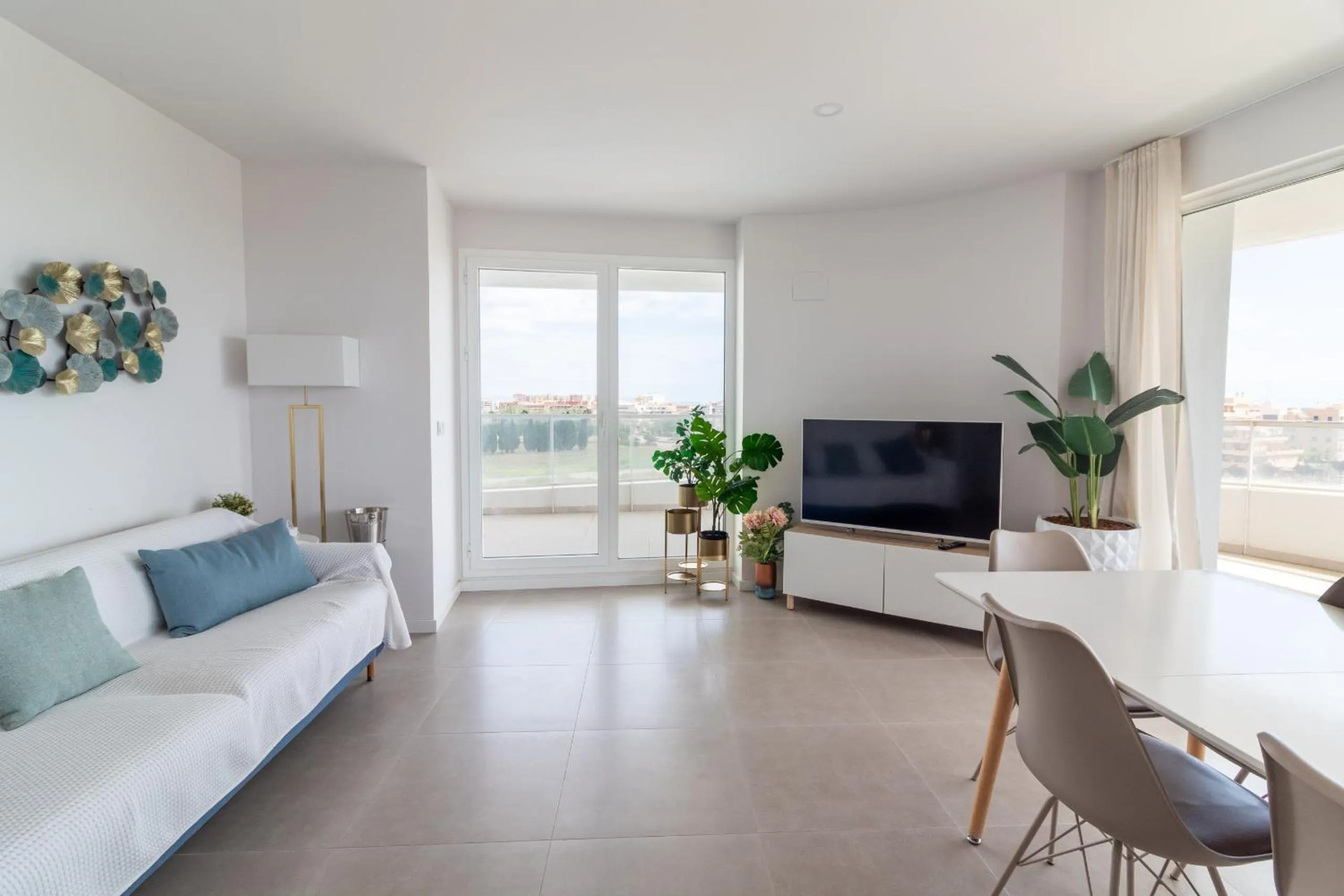 Global Vacacional, Moderno apartamento con gran terraza y vistas al mar