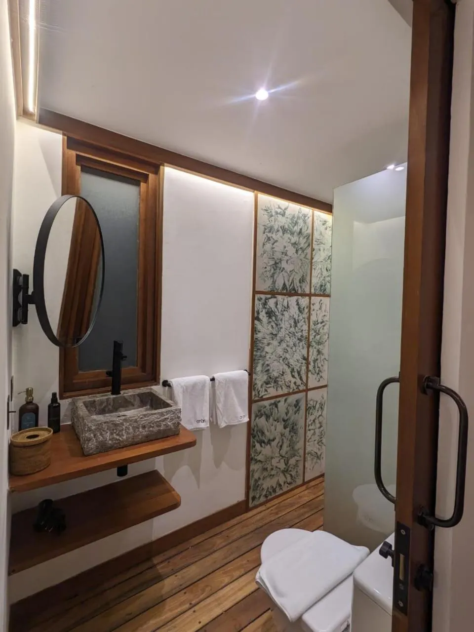 Bathroom in Grün Uluwatu