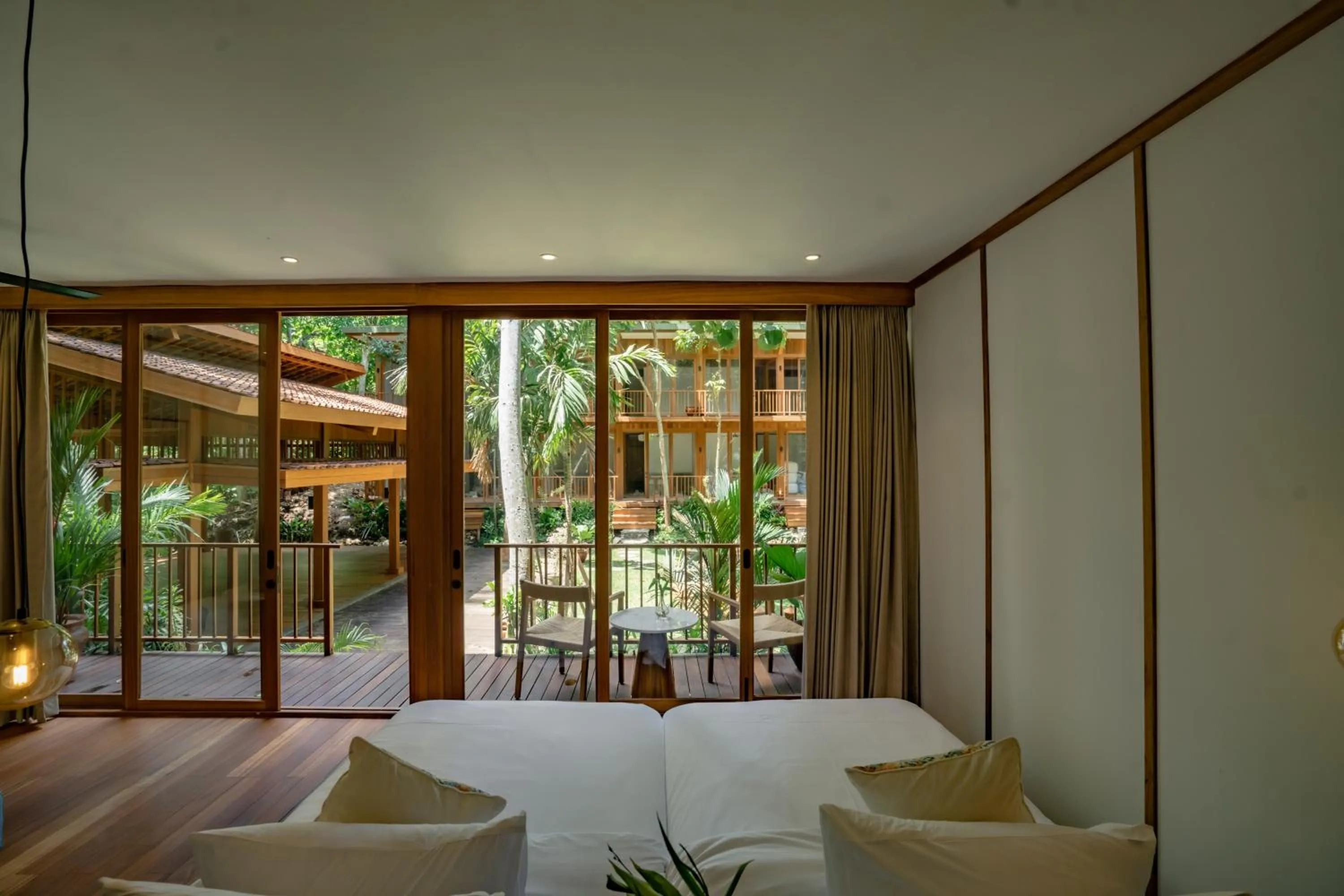 Bedroom, Bed in Grün Uluwatu