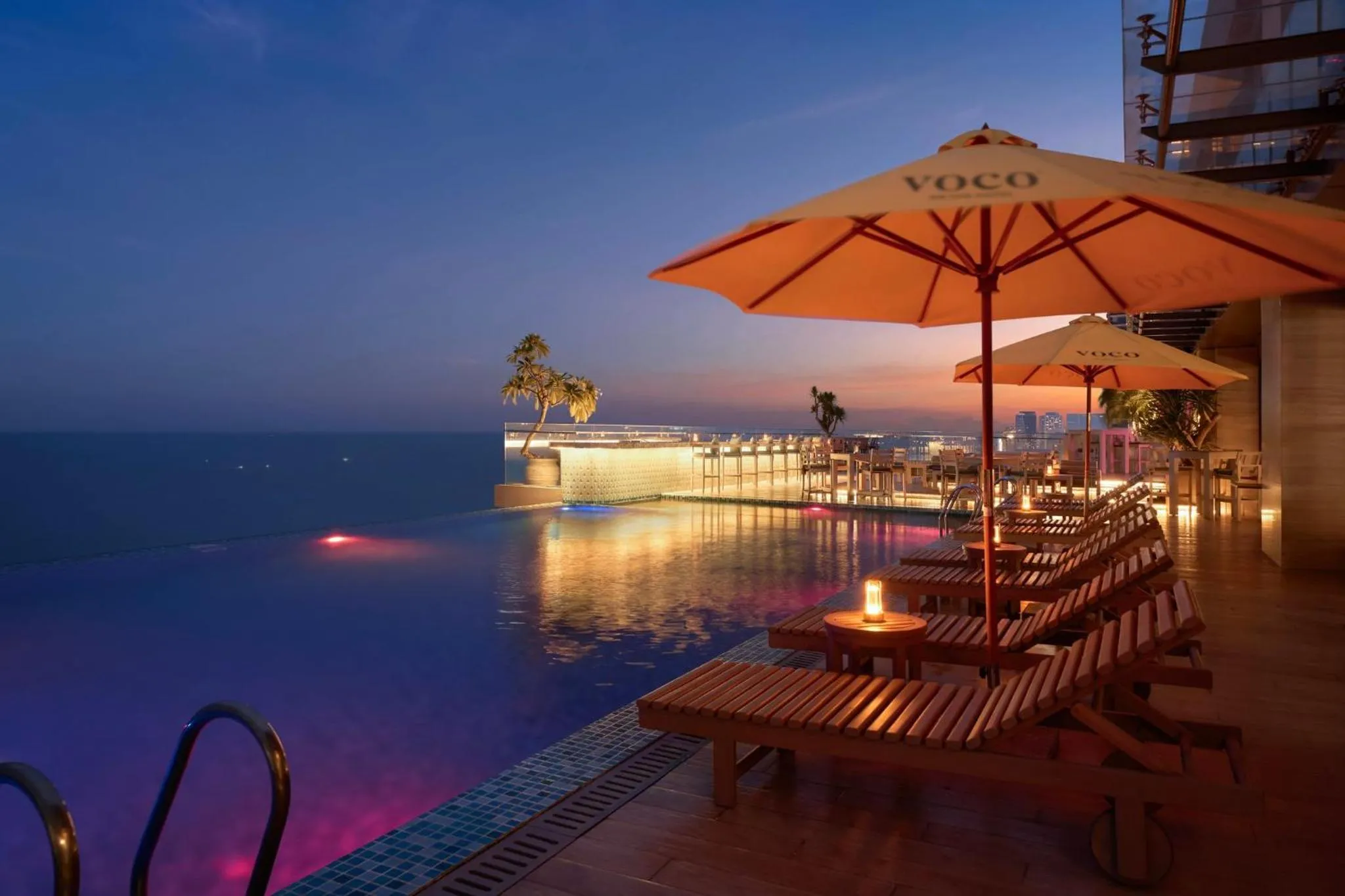 Swimming pool in voco Ma Belle Danang by IHG