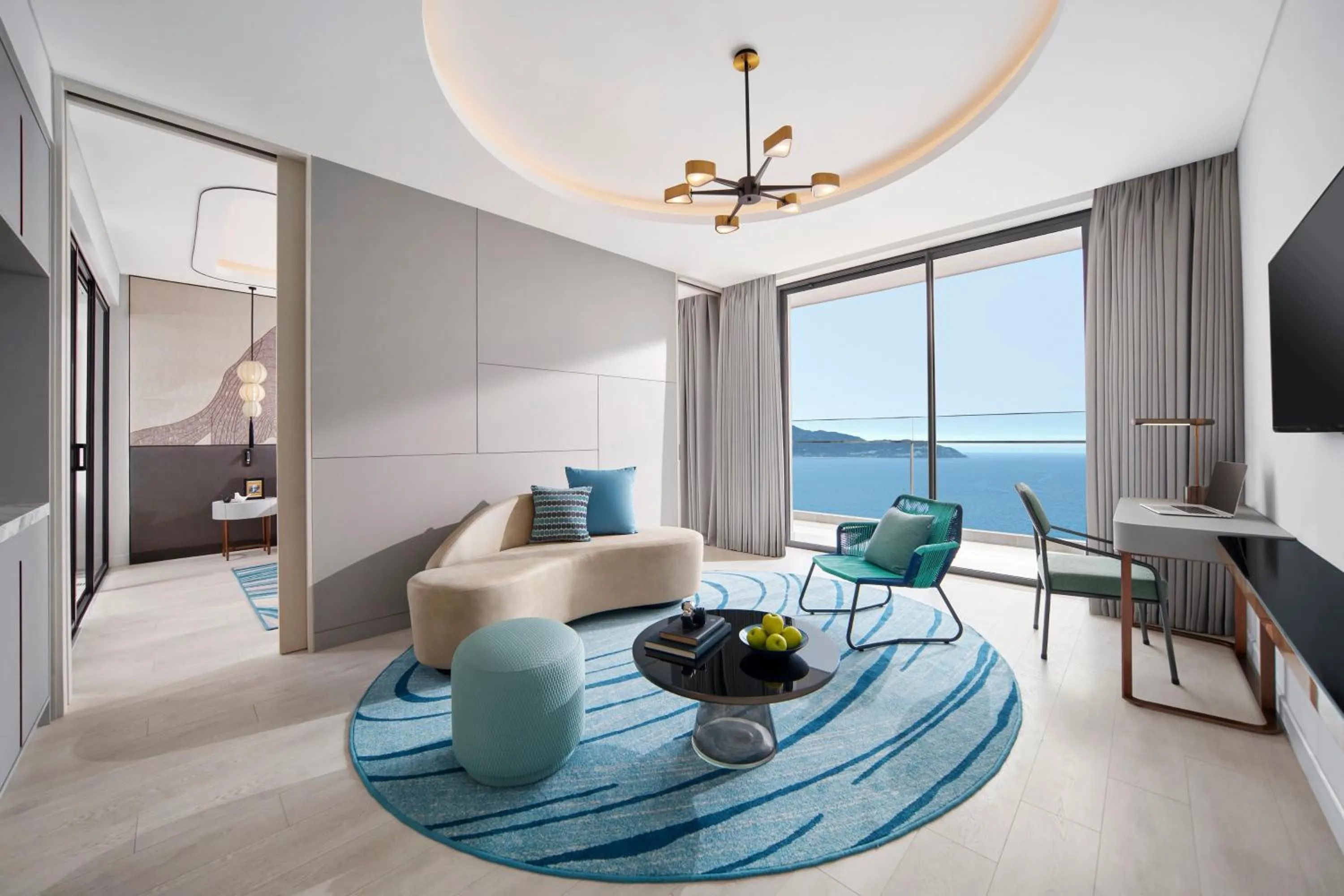 Photo of the whole room in voco Ma Belle Danang by IHG