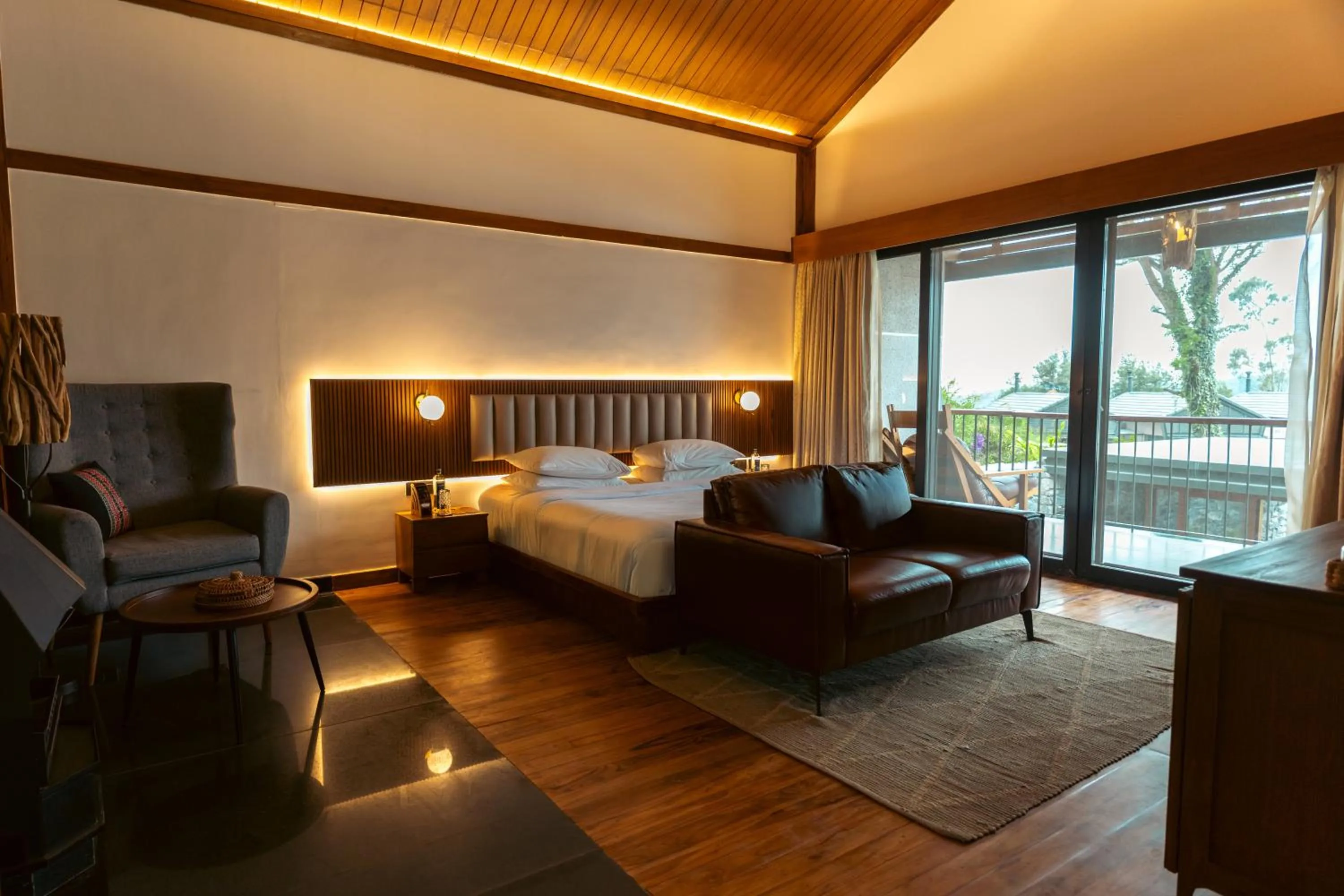 Bedroom, Bed in WelcomHeritage Ayatana Ooty