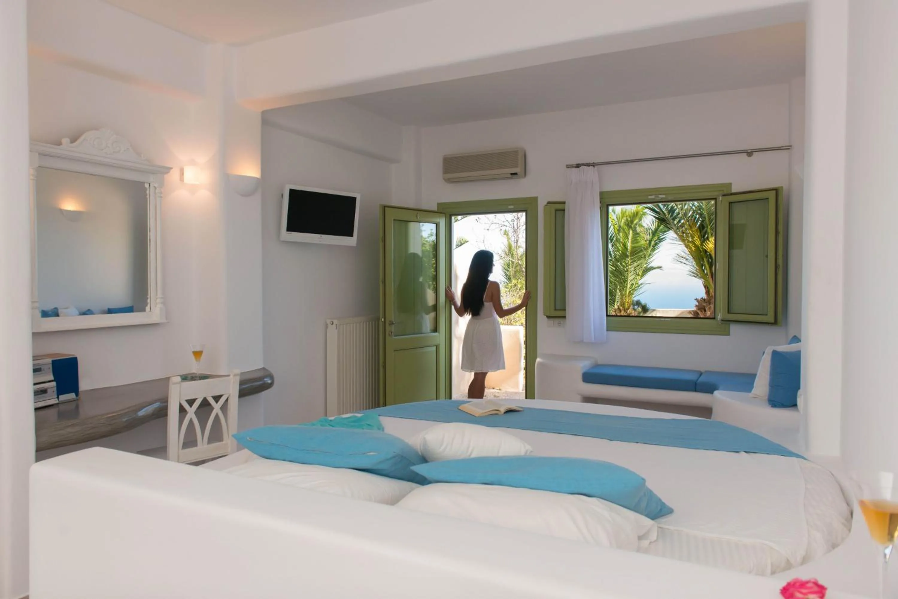 Bedroom, Bed in Aelia by Eltheon