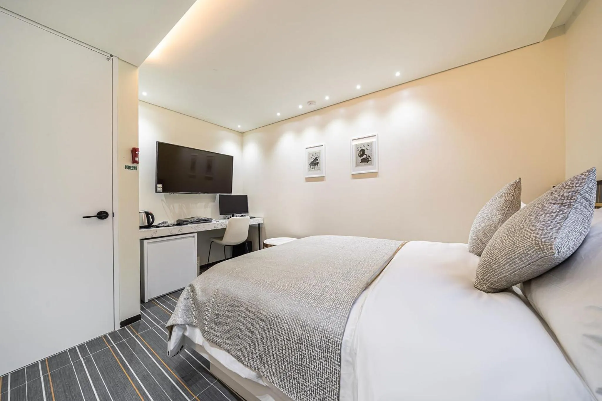 Bed in Jongno Olive Hotel