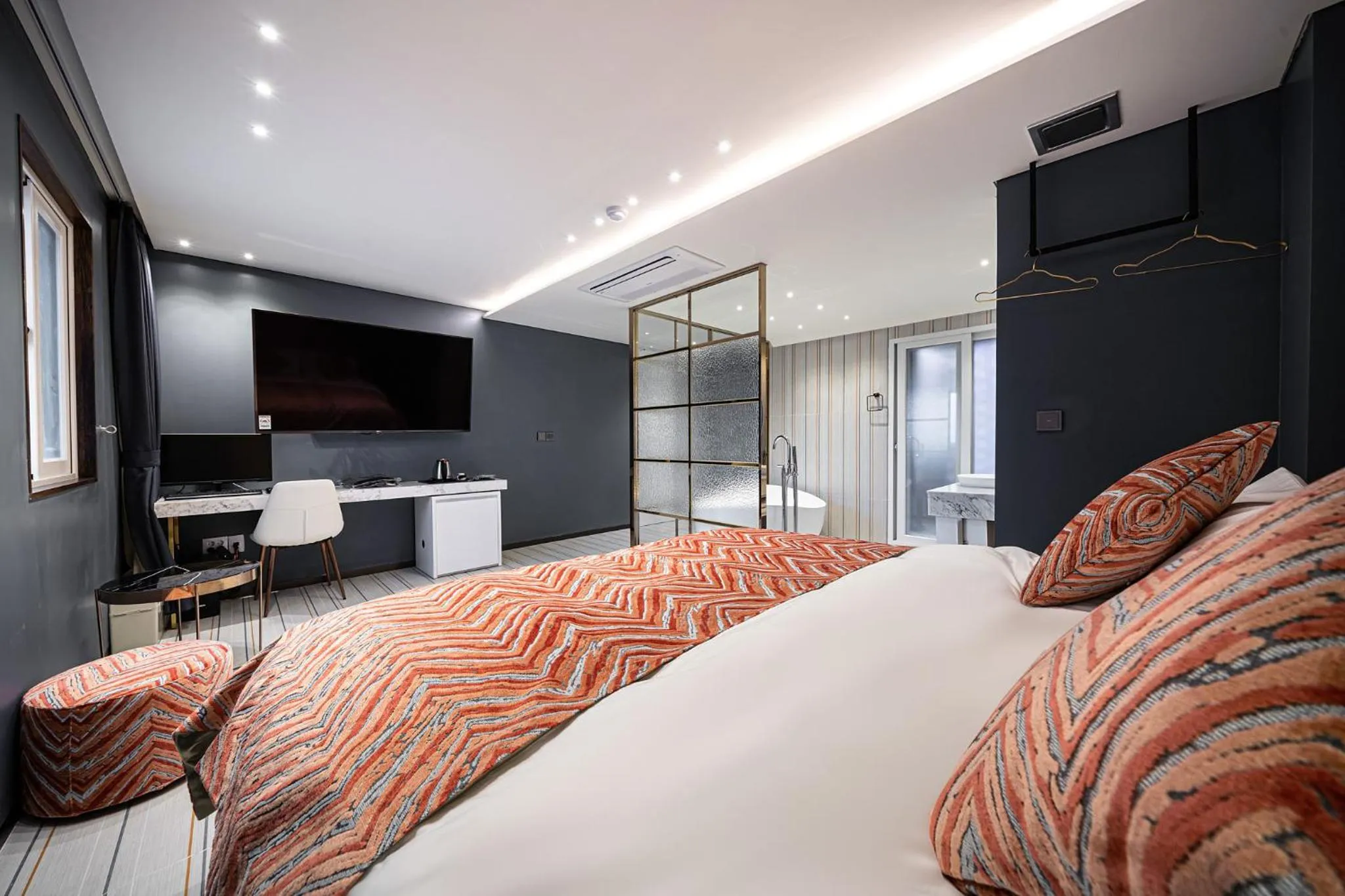 Bed in Jongno Olive Hotel