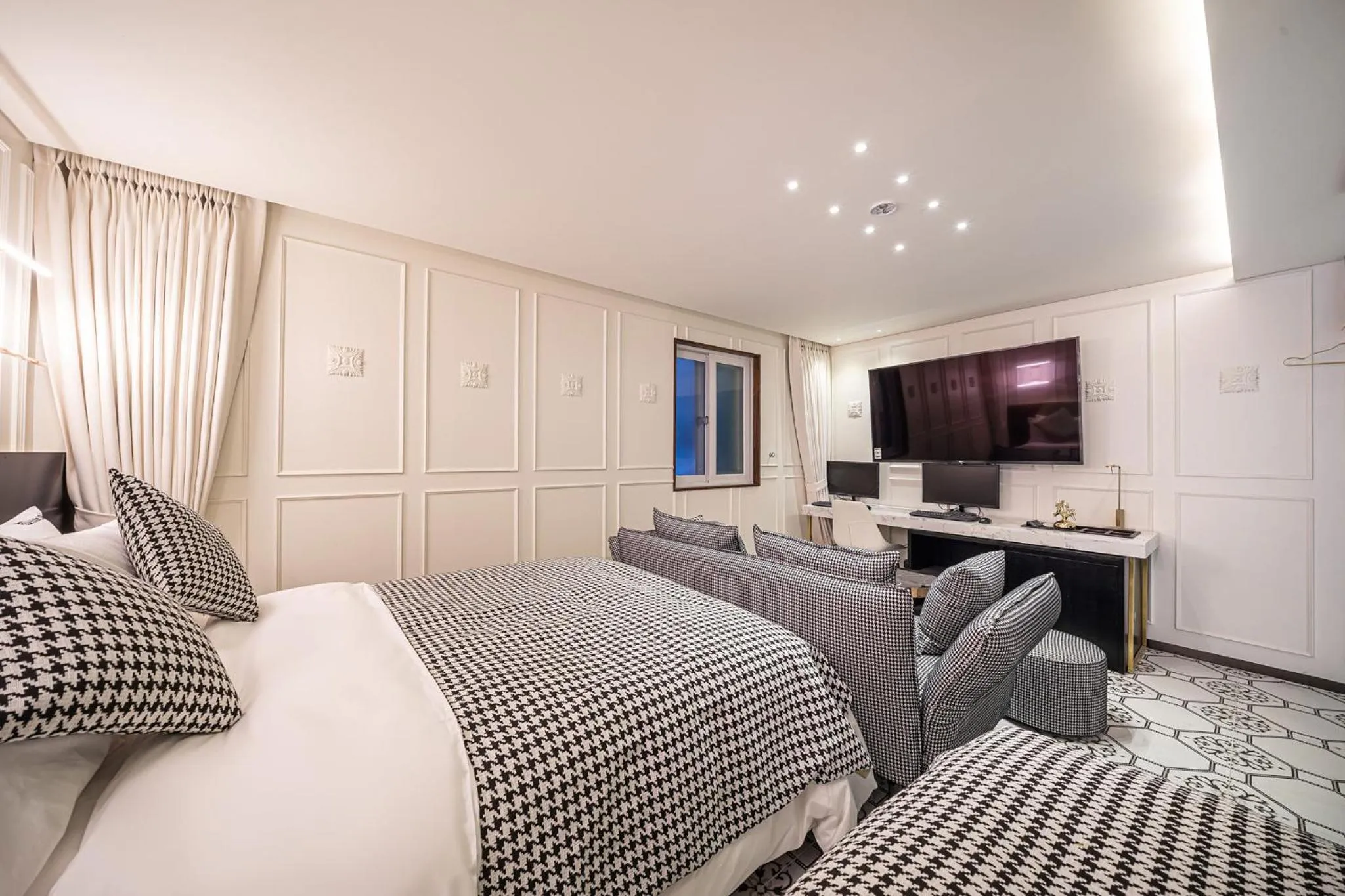 Bed in Jongno Olive Hotel