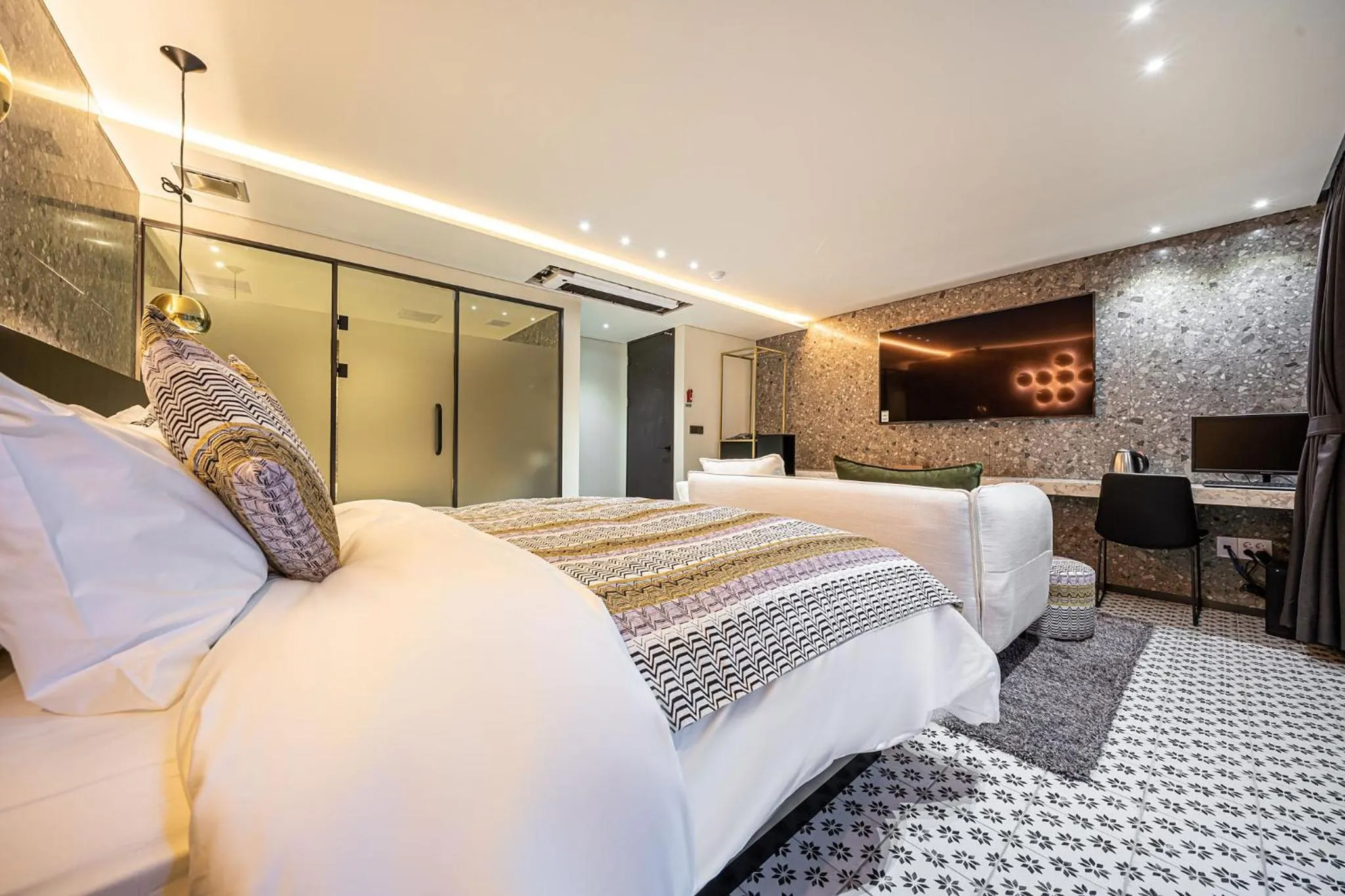 Bed in Jongno Olive Hotel