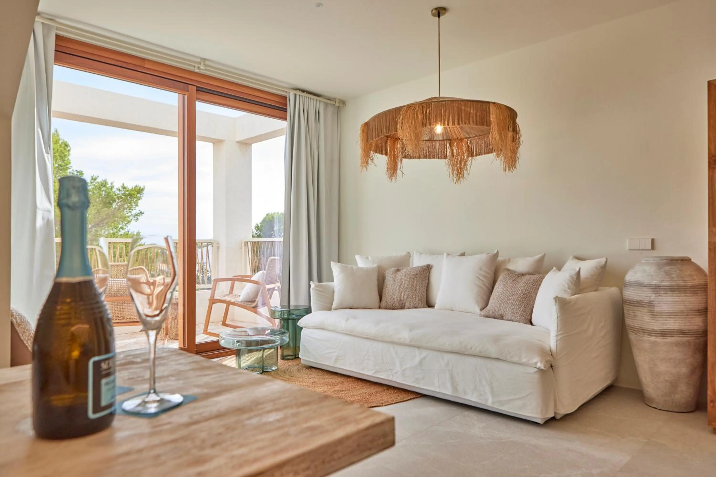 Dining area in Mar Suites Formentera by Universal Beach Hotels